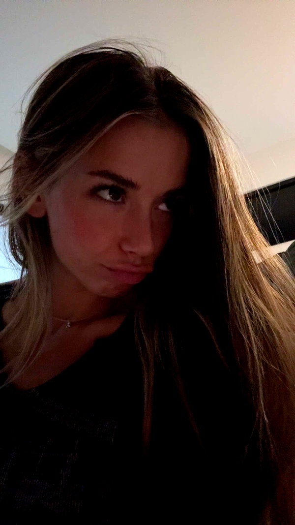 sadie.mckenna snapchat image archive image