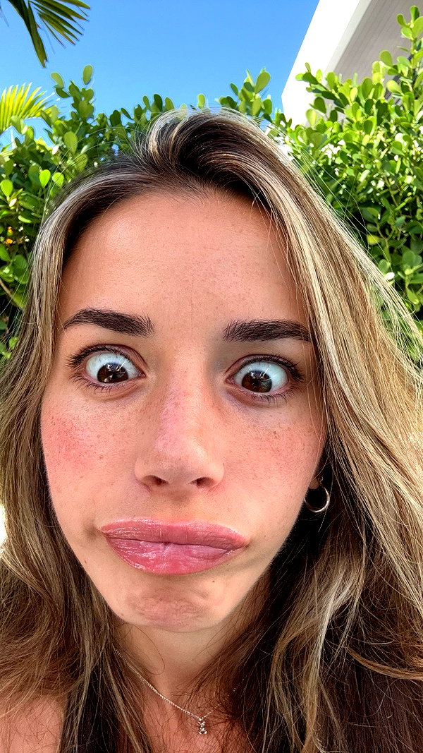 sadie.mckenna snapchat image archive image