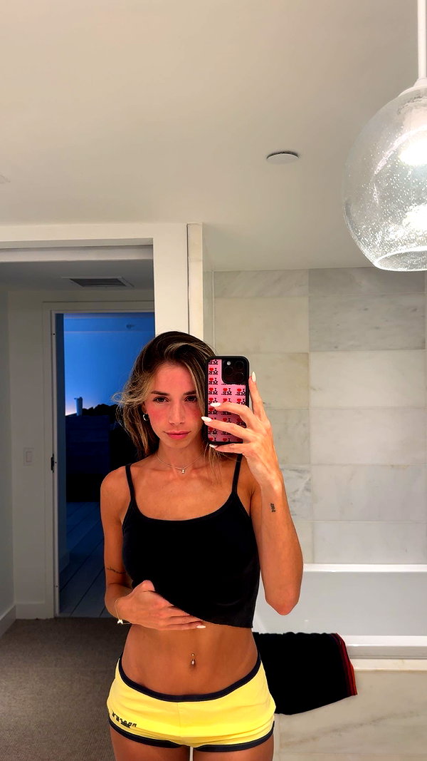 sadie.mckenna snapchat image archive image