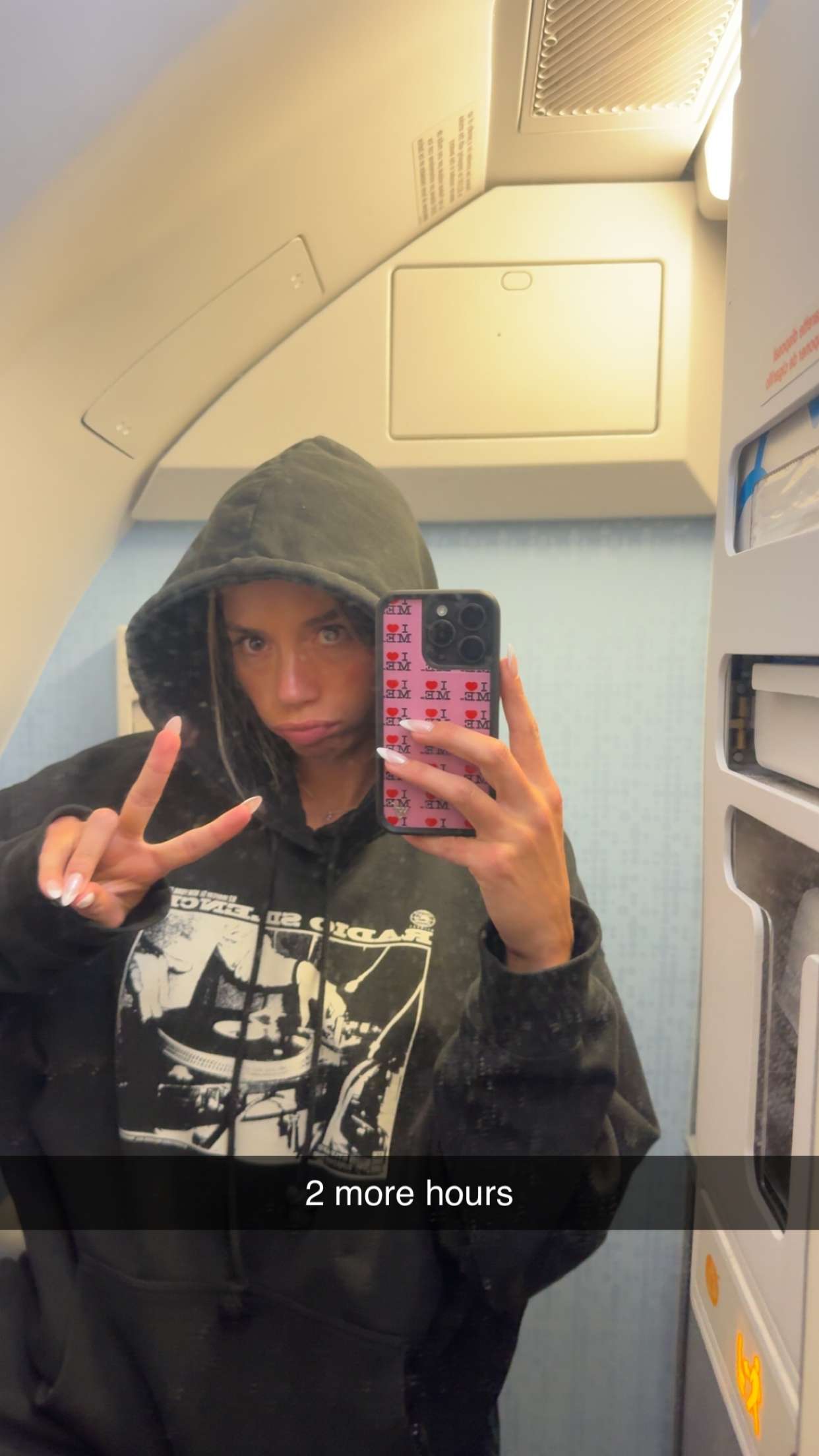 sadie.mckenna snapchat image archive image