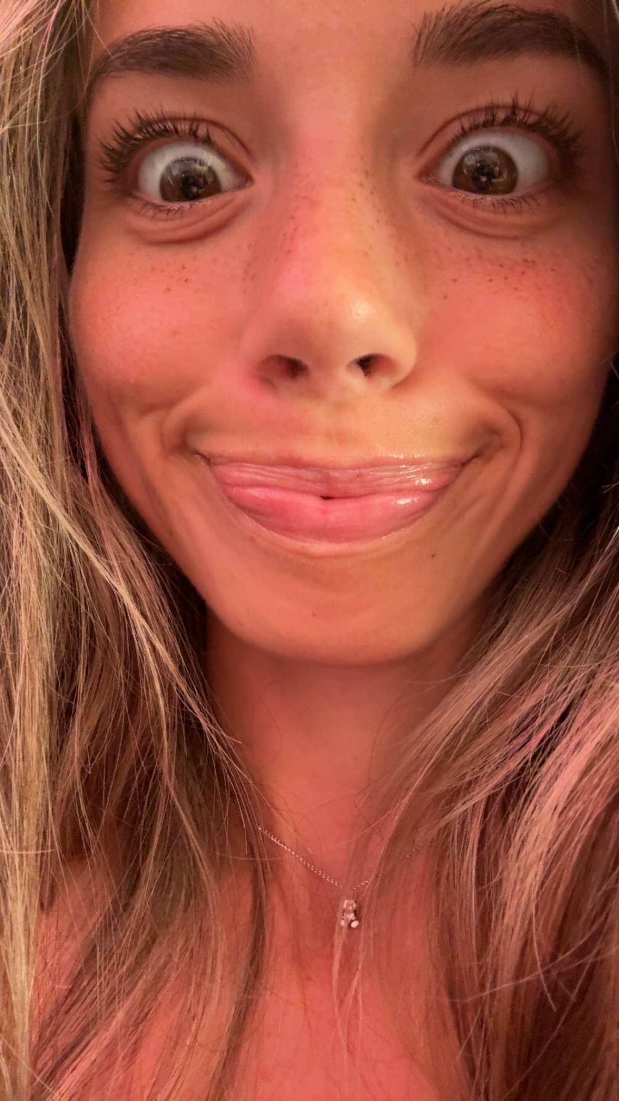 sadie.mckenna snapchat image archive image