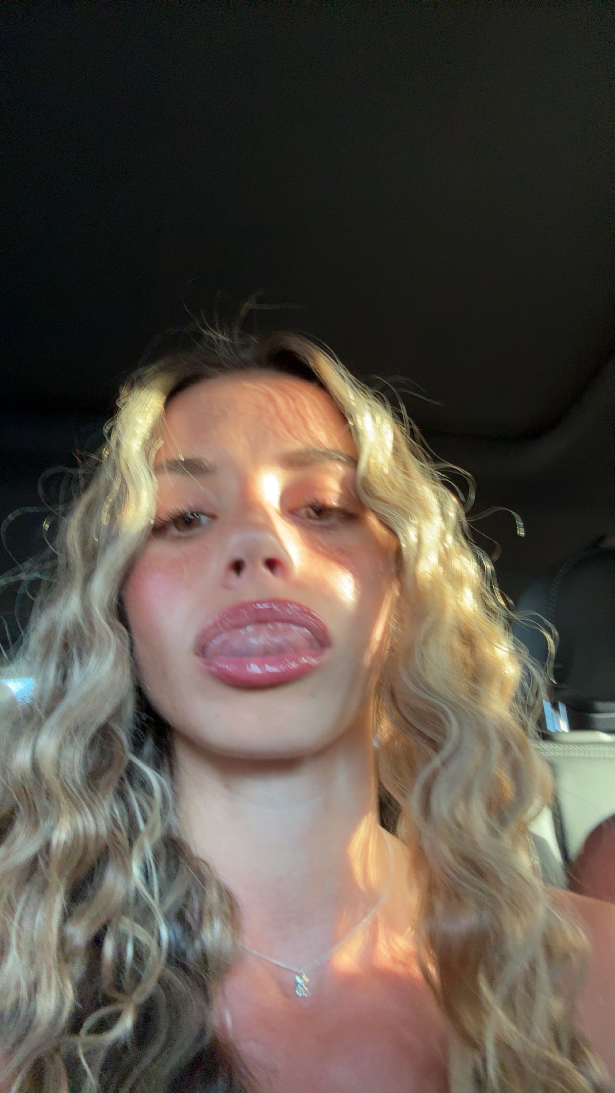 sadie.mckenna snapchat image archive image