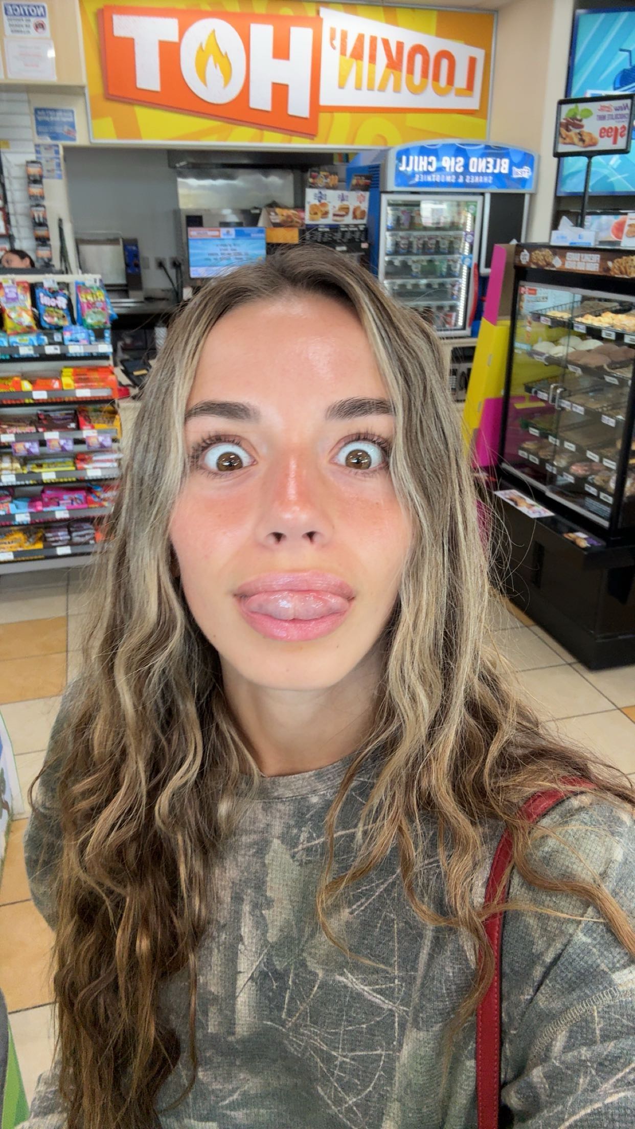 sadie.mckenna snapchat image archive image