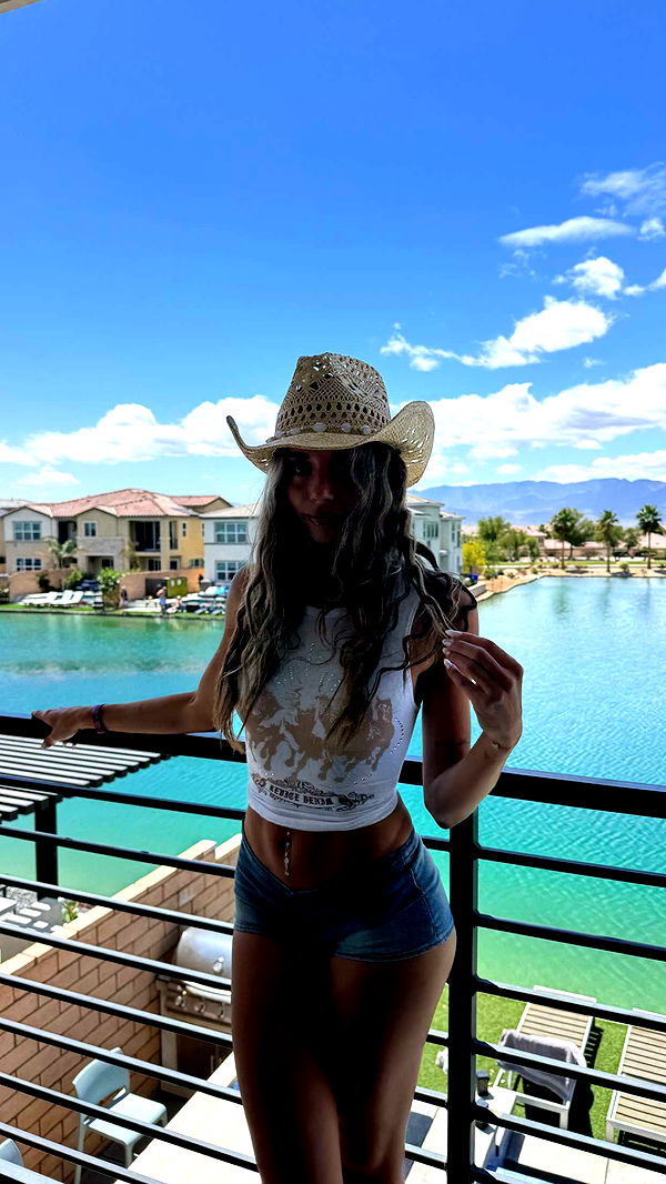 sadie.mckenna image ~ Altpins