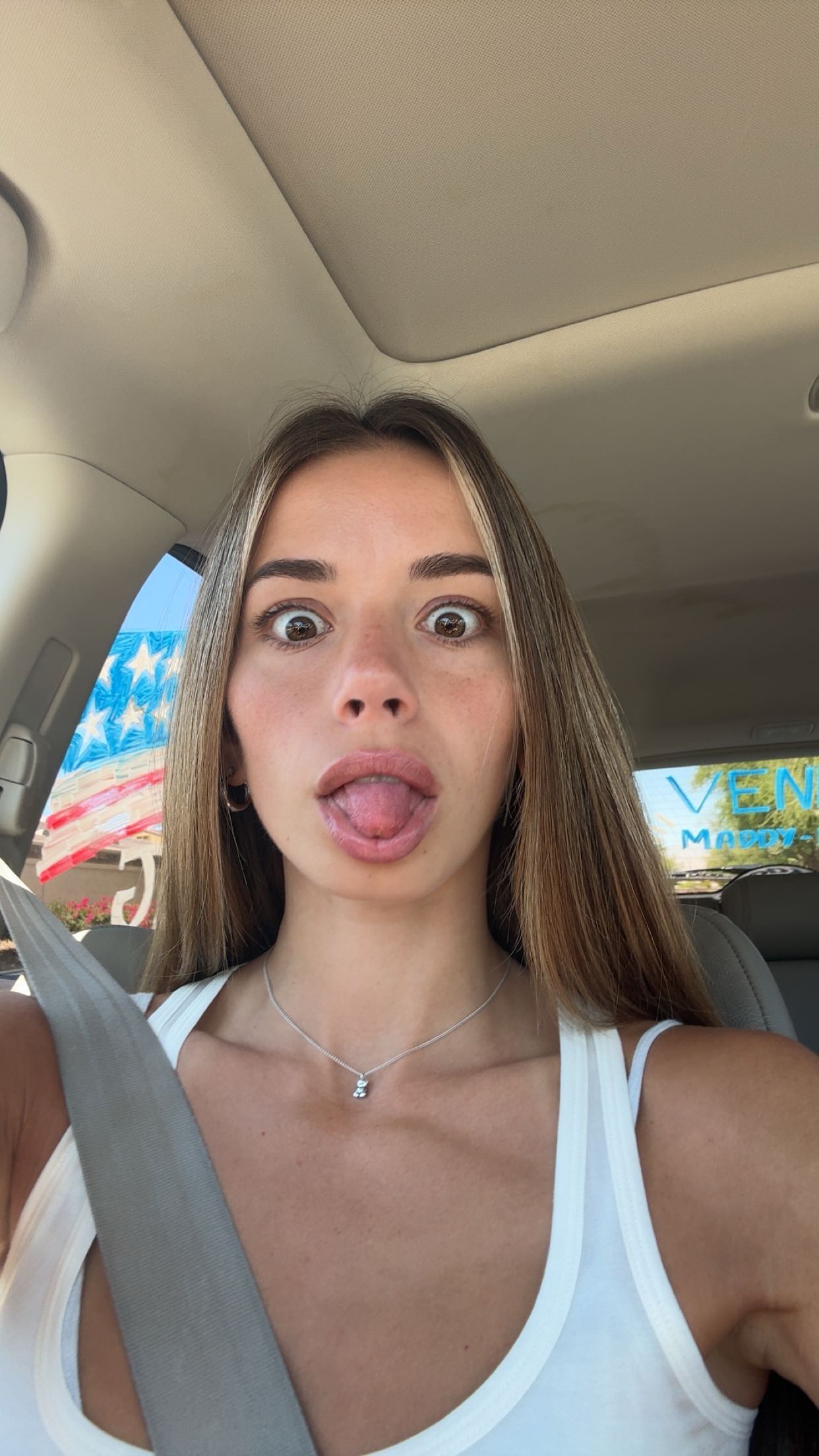 sadie.mckenna snapchat image archive image