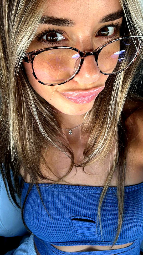 sadie.mckenna image ~ Altpins