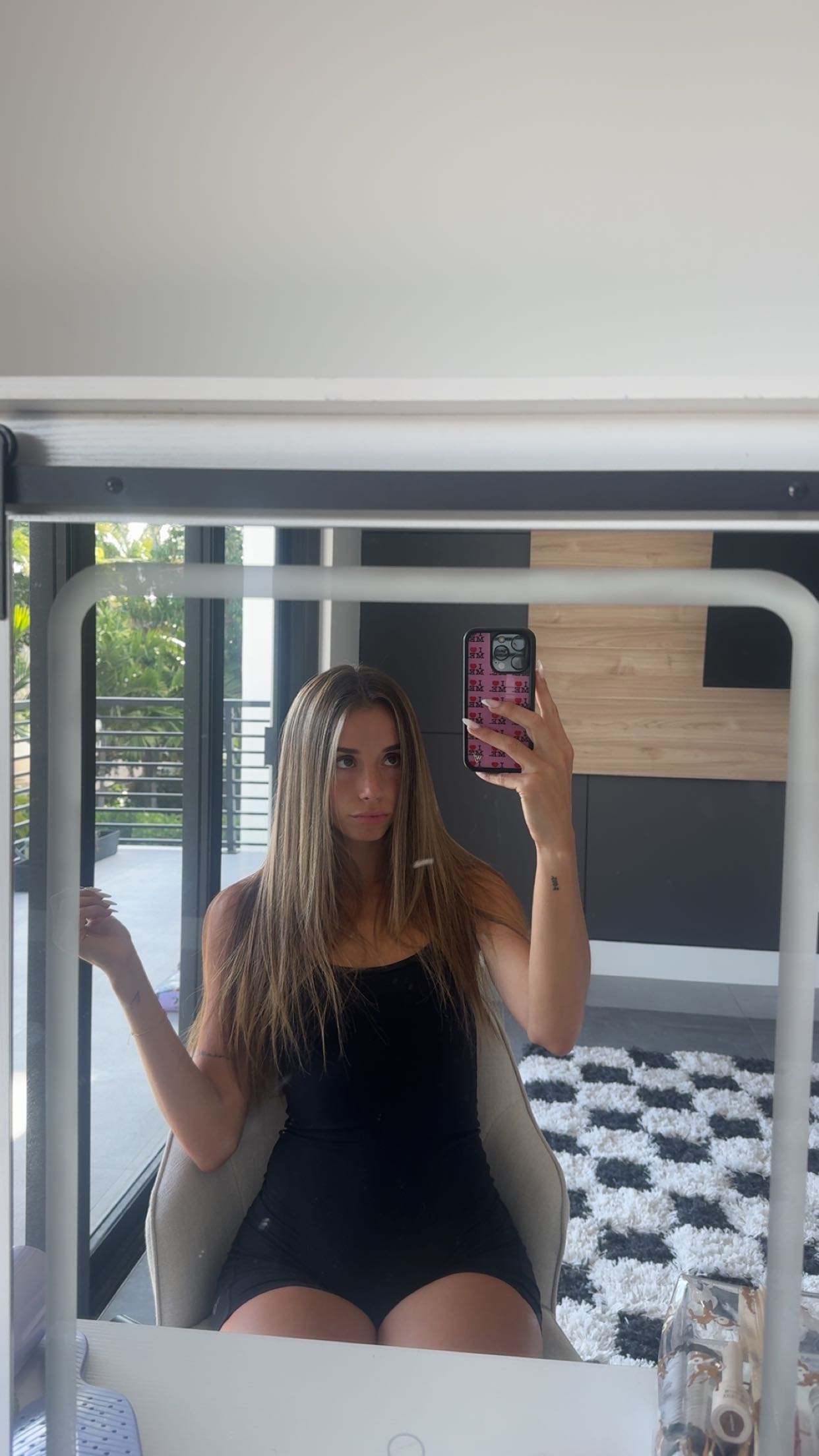 sadie.mckenna snapchat image archive image