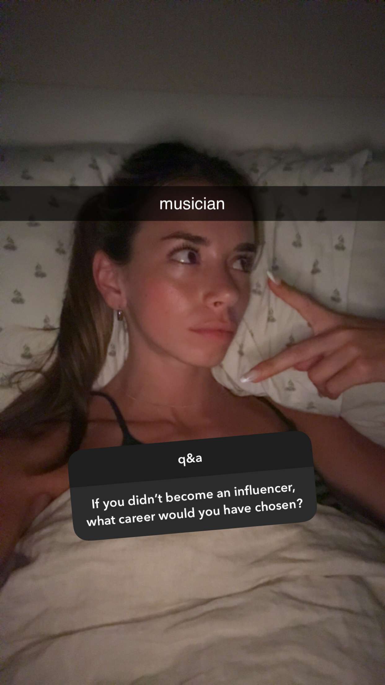 sadie.mckenna snapchat image archive image