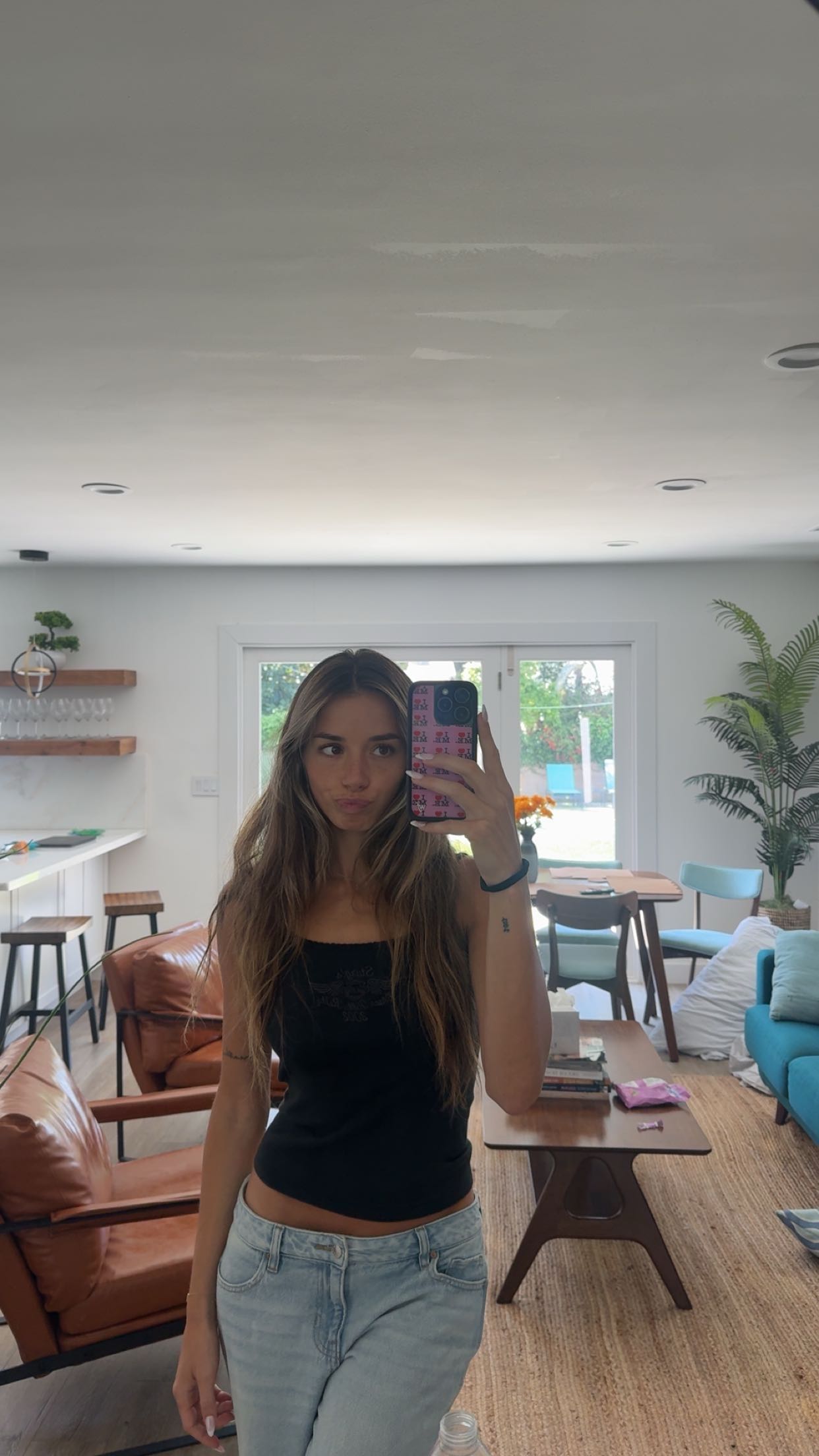 sadie.mckenna snapchat image archive image