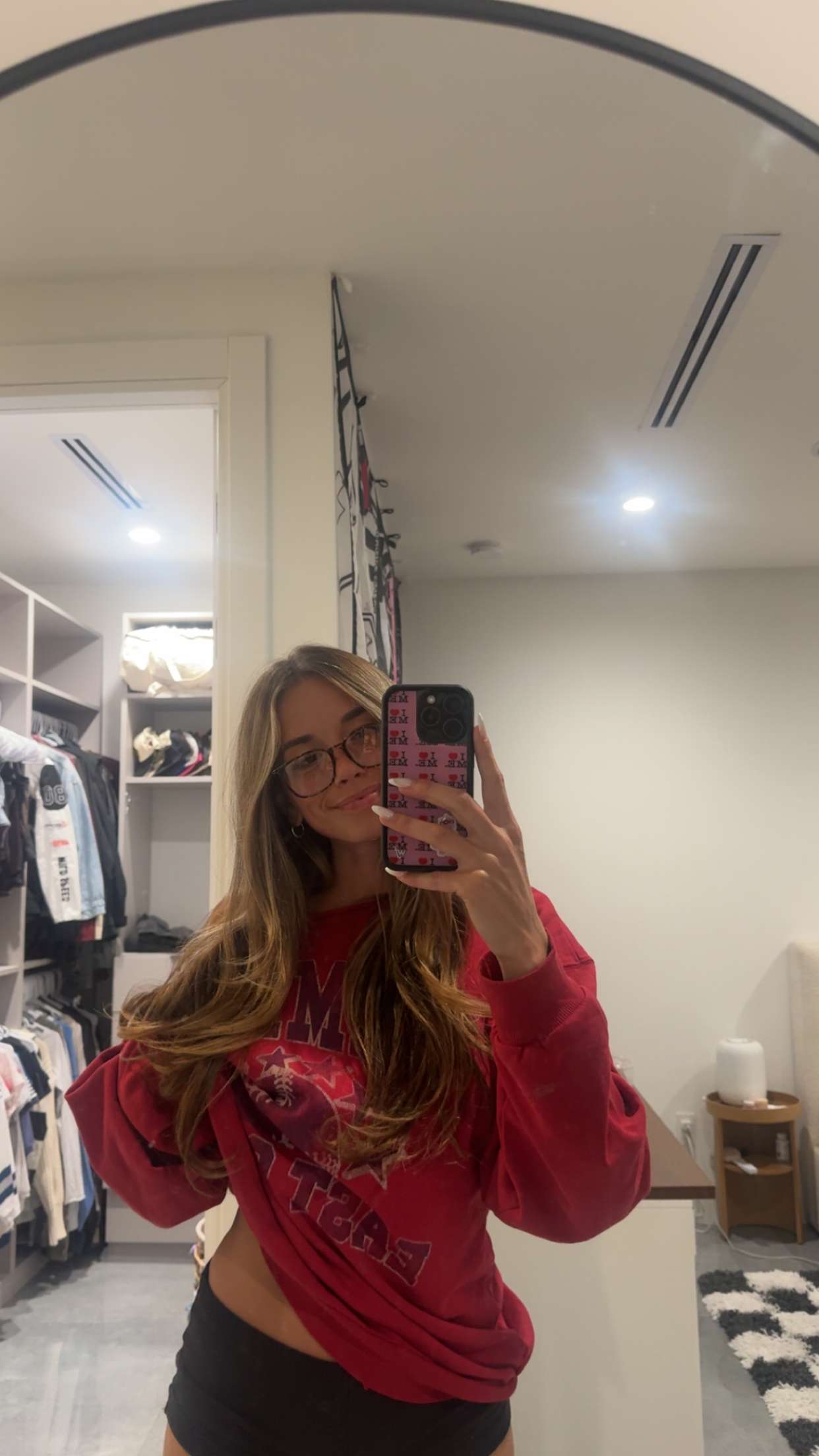 sadie.mckenna snapchat image archive image