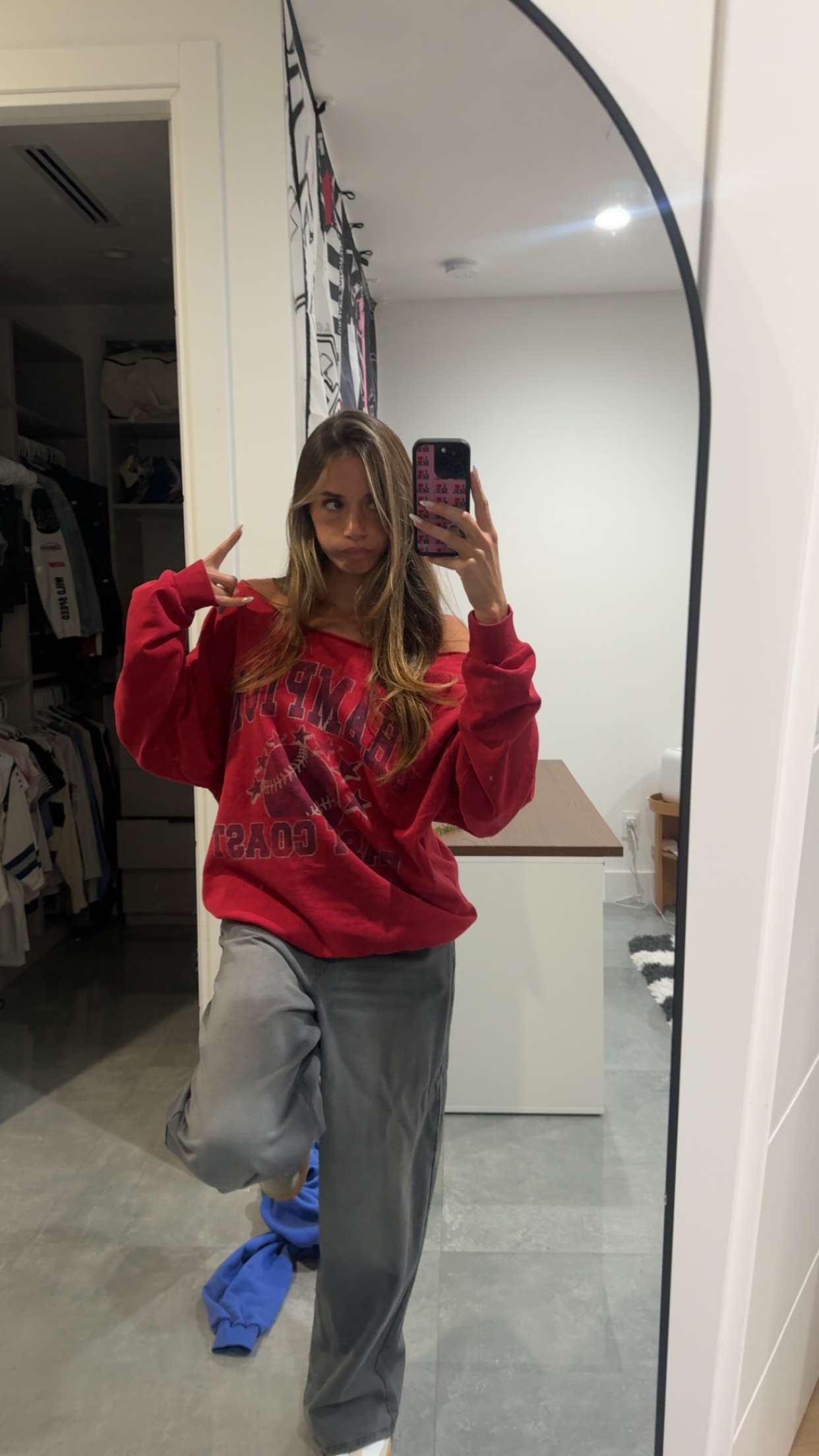 sadie.mckenna snapchat image archive image