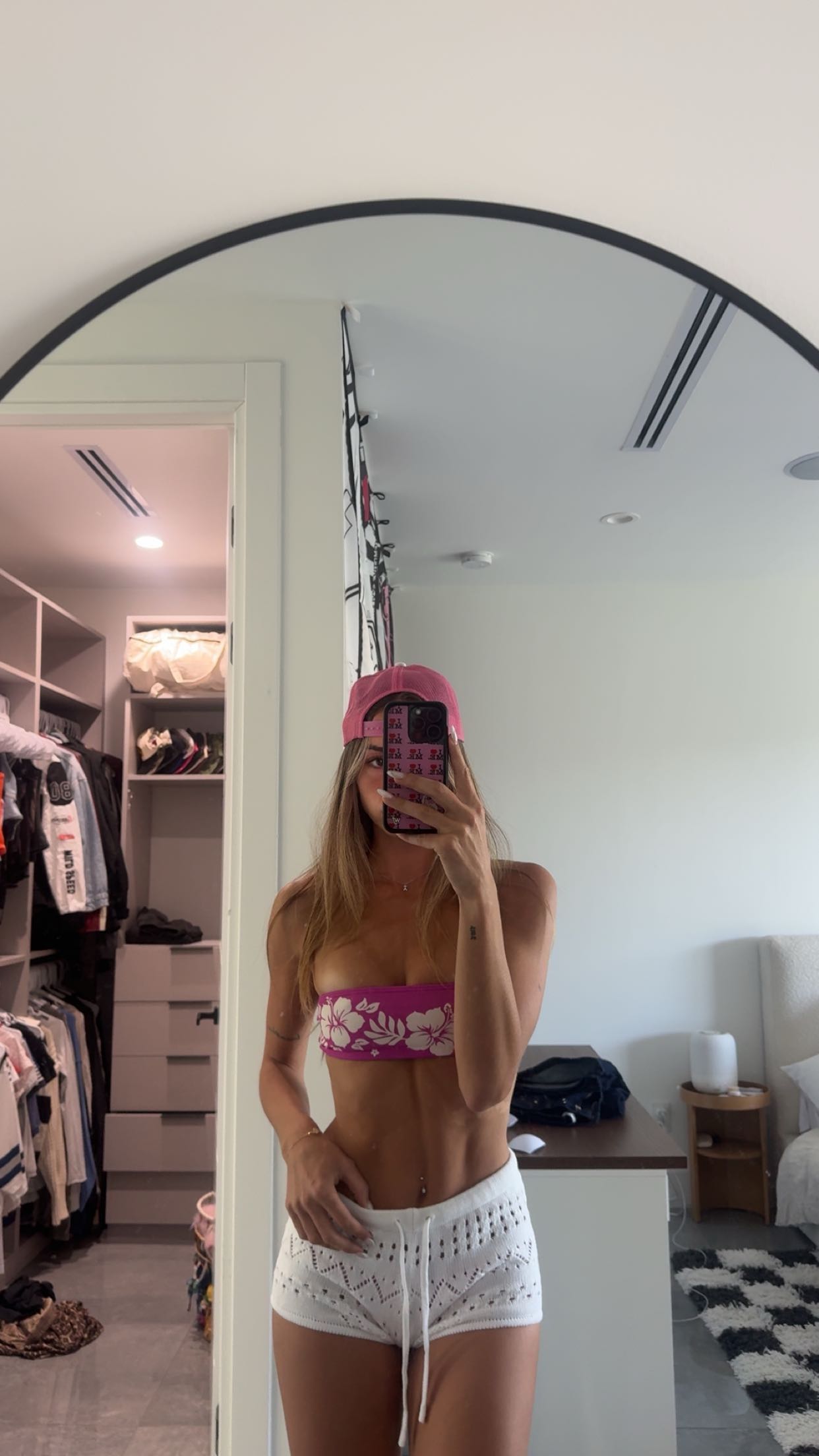 sadie.mckenna snapchat image archive image