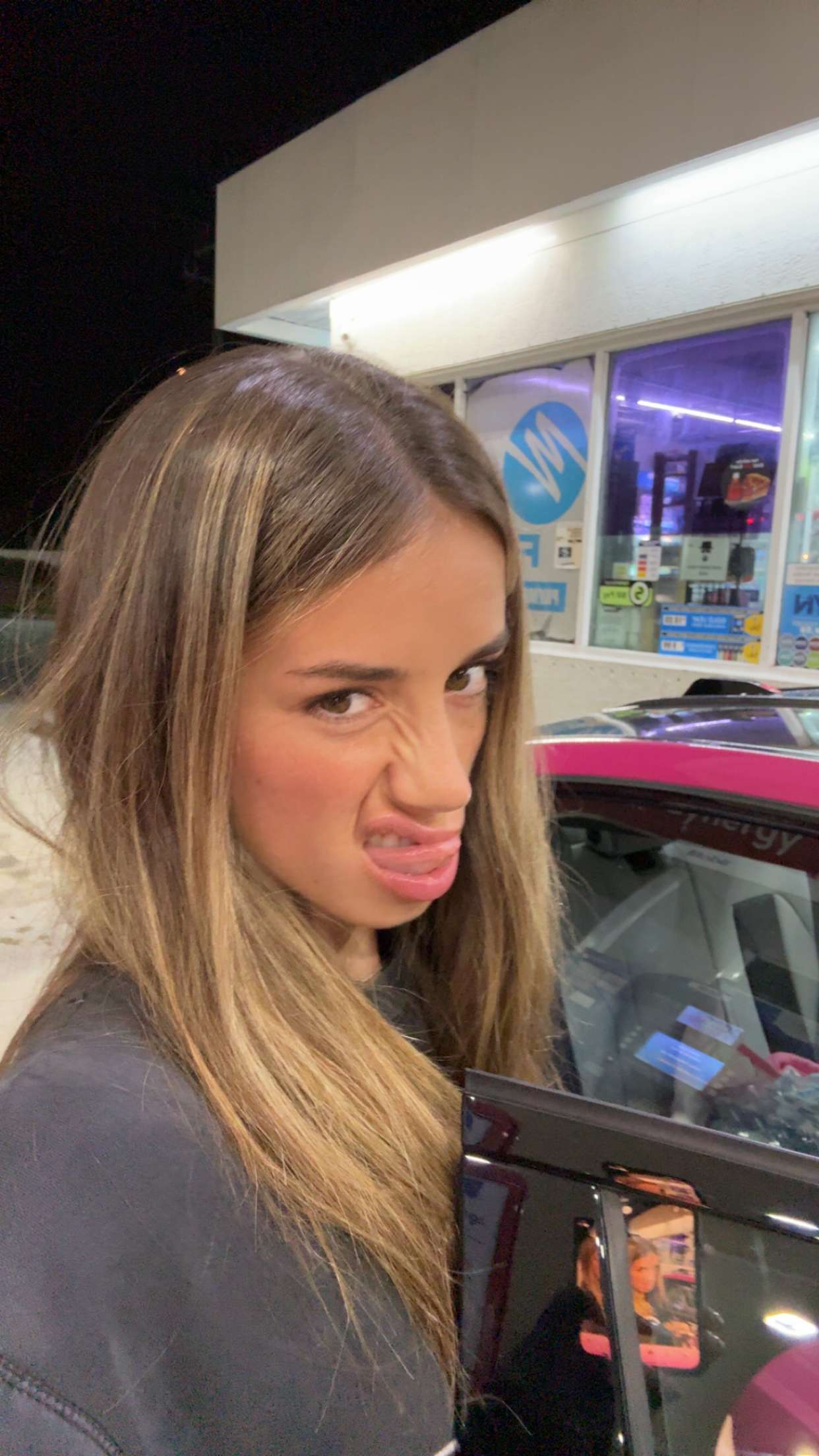 sadie.mckenna snapchat image archive image