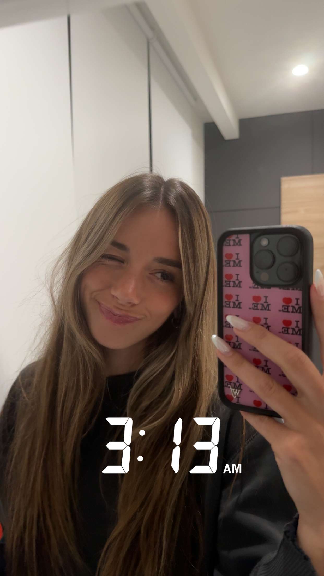 sadie.mckenna snapchat image archive image