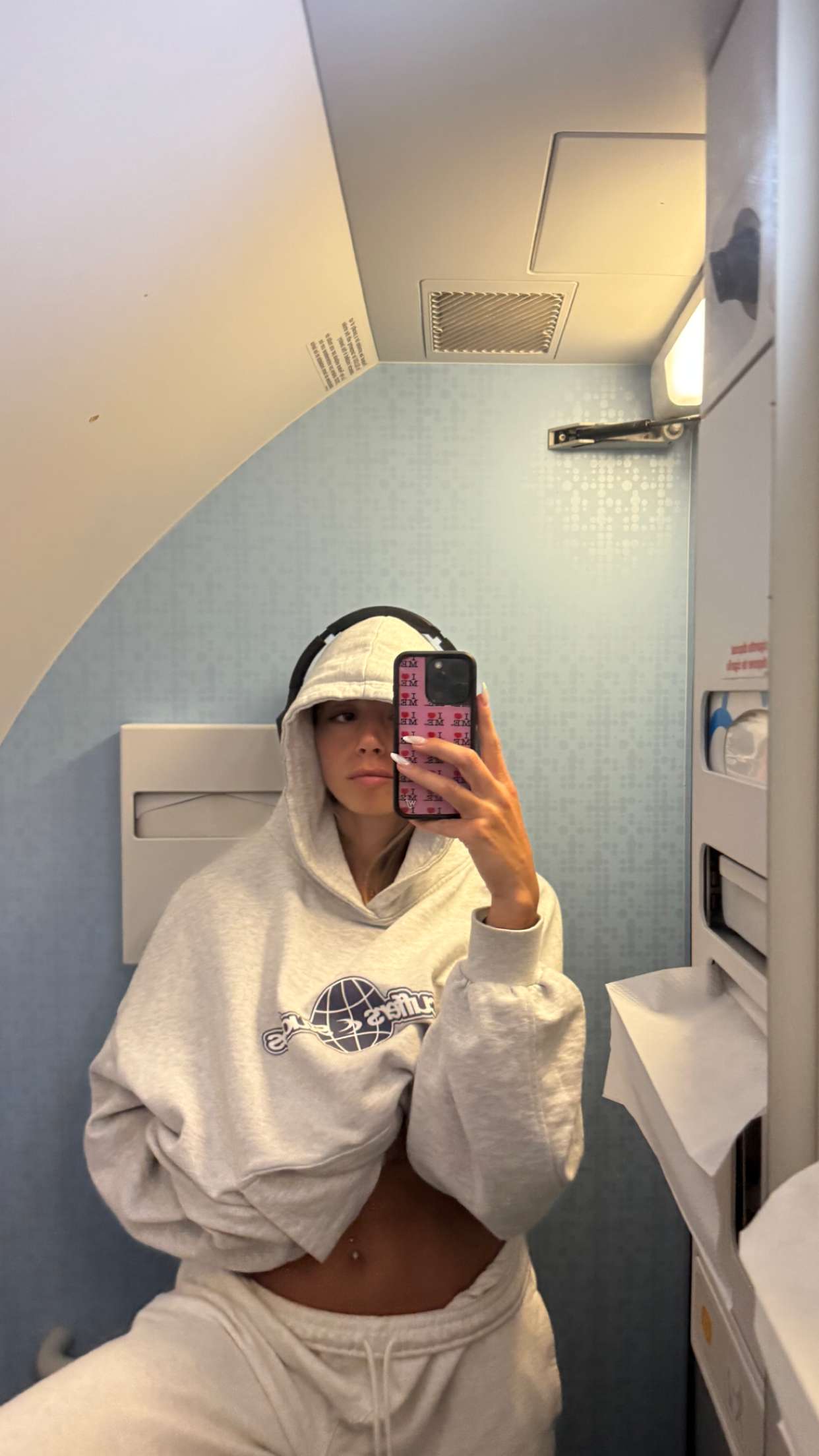 sadie.mckenna snapchat image archive image