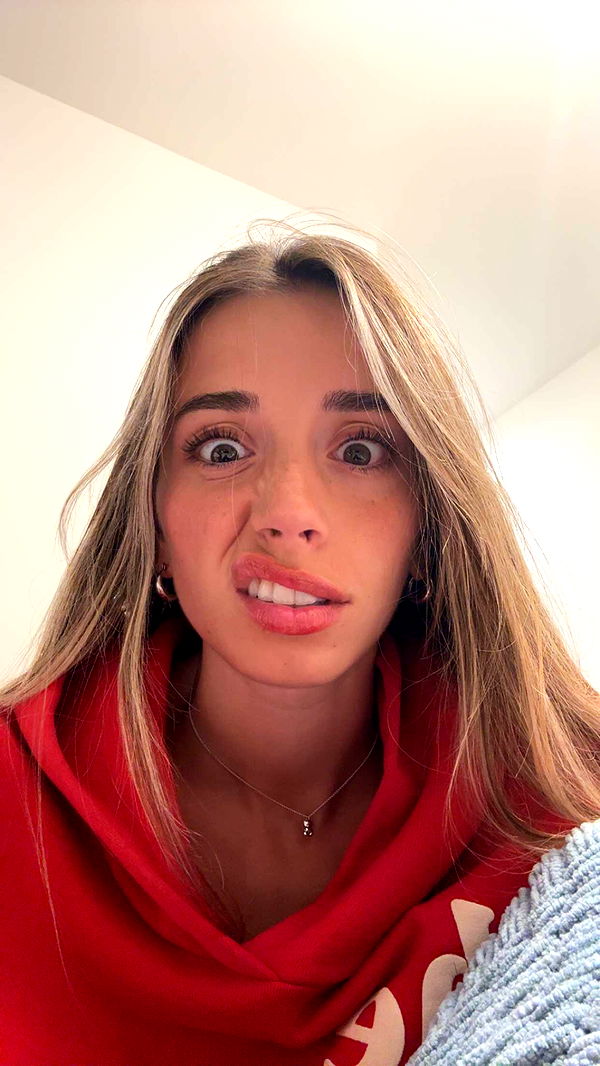 sadie.mckenna image ~ Altpins