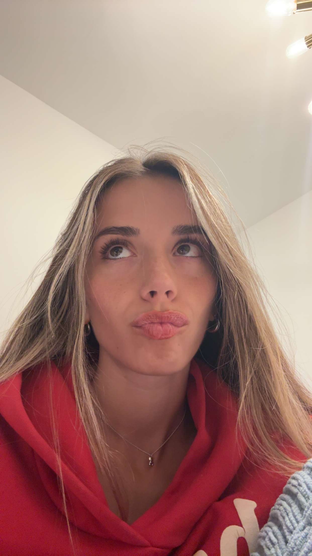 sadie.mckenna snapchat image archive image