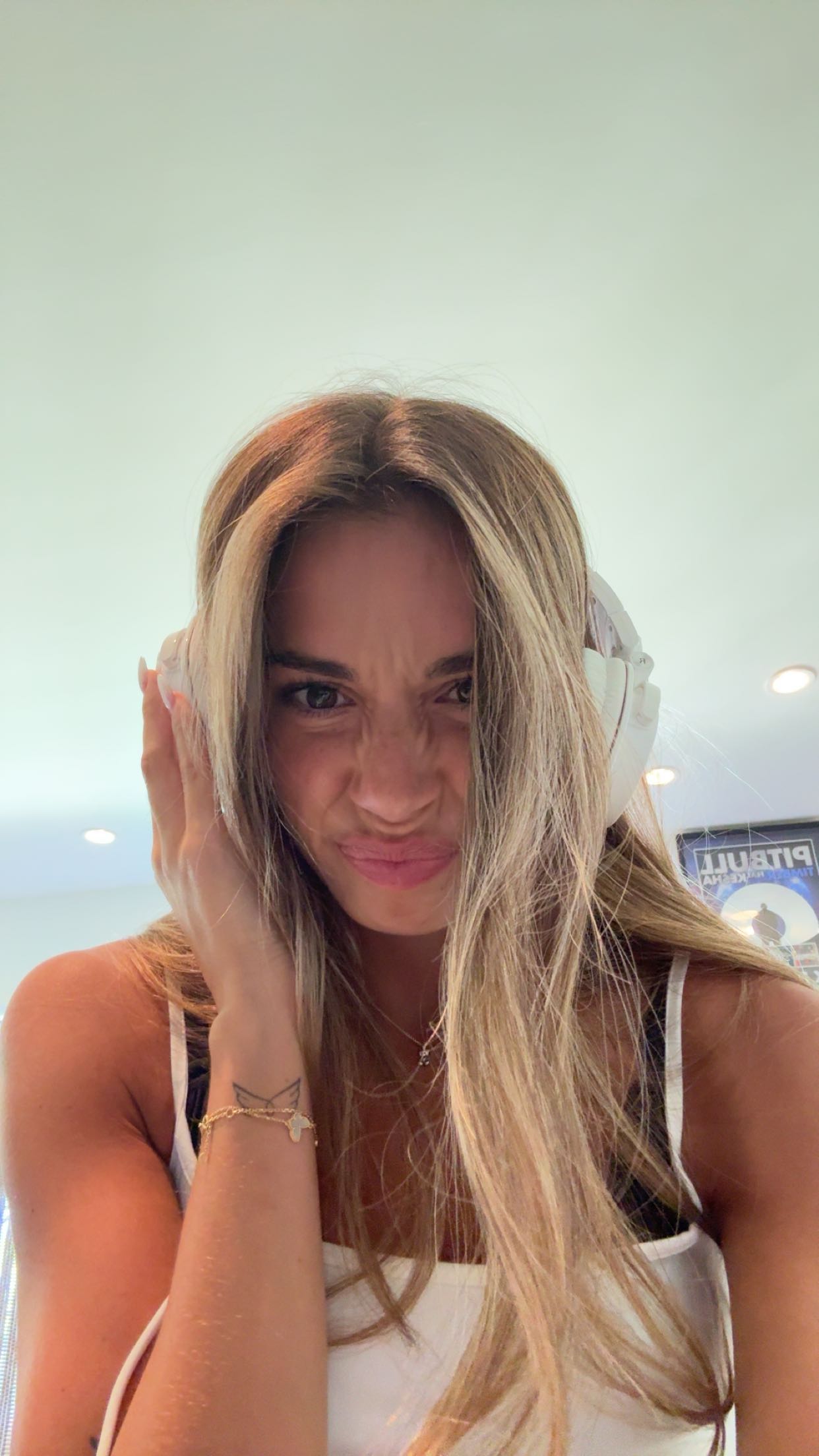 sadie.mckenna snapchat image archive image