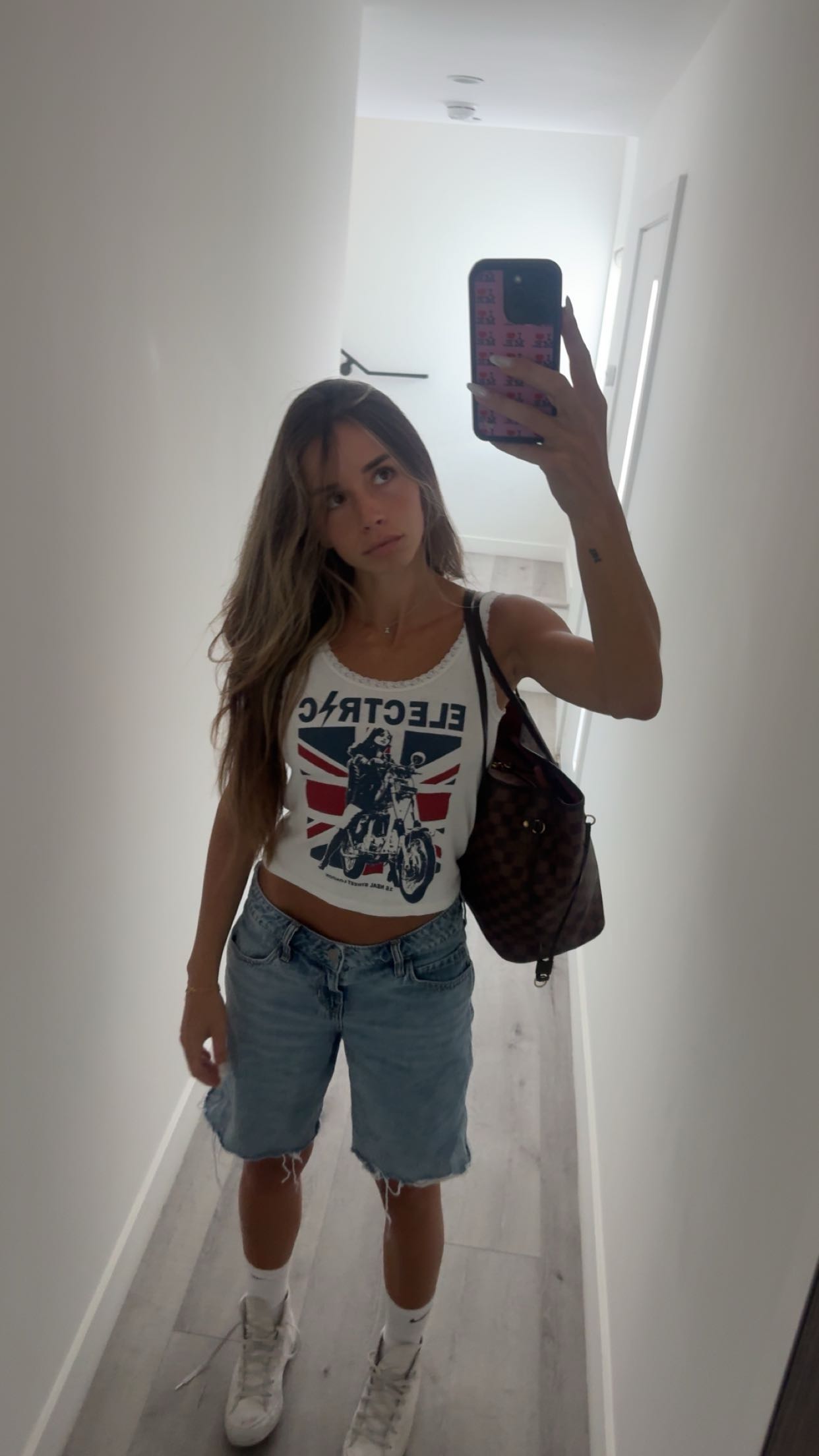 sadie.mckenna snapchat image archive image