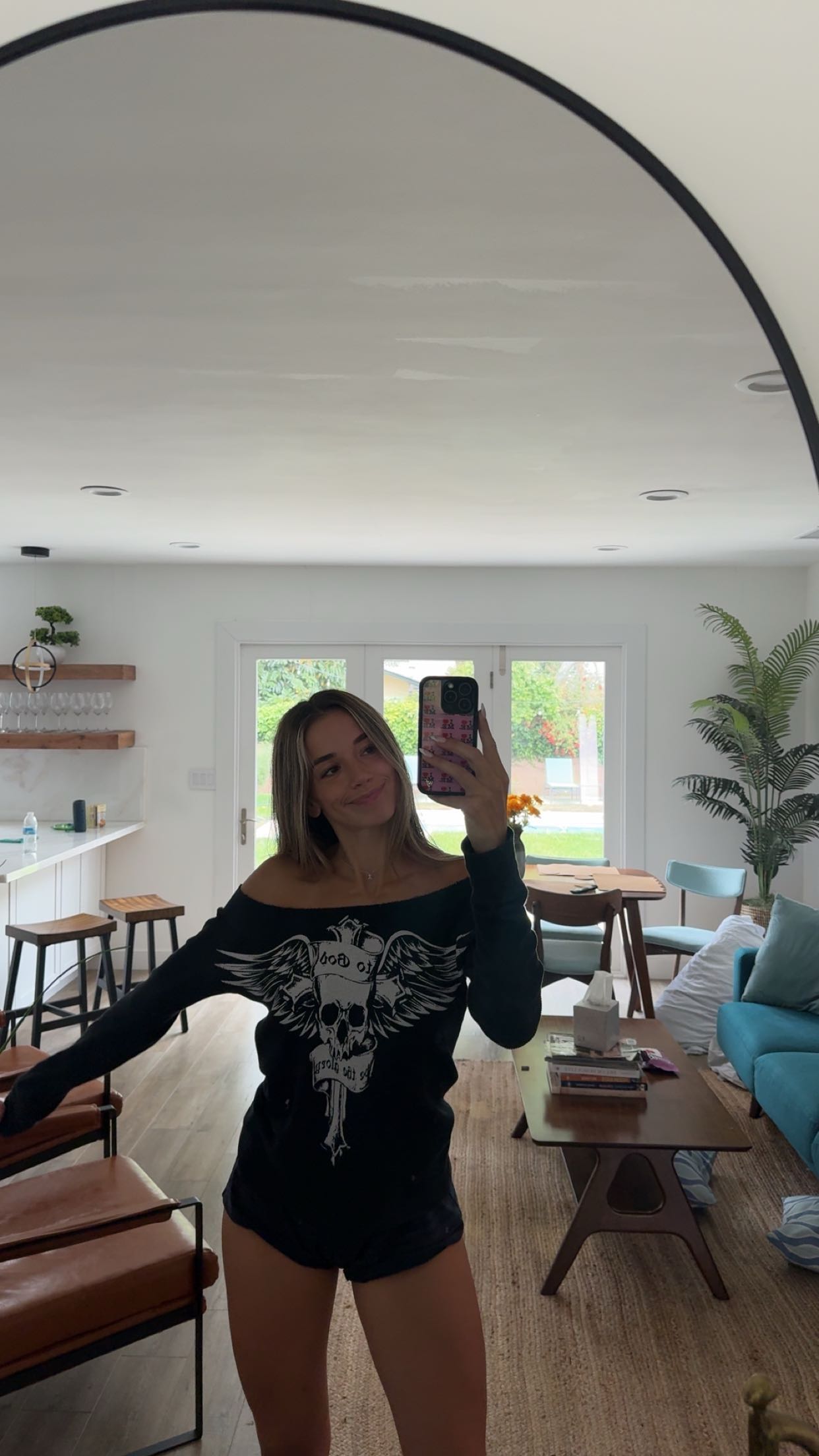 sadie.mckenna snapchat image archive image