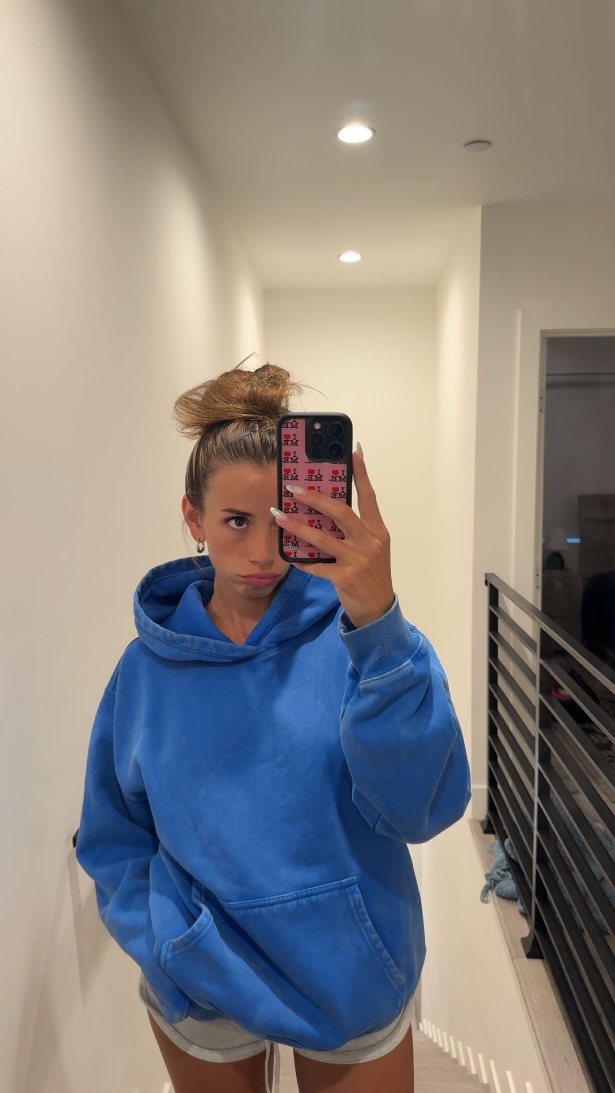 sadie.mckenna snapchat image archive image