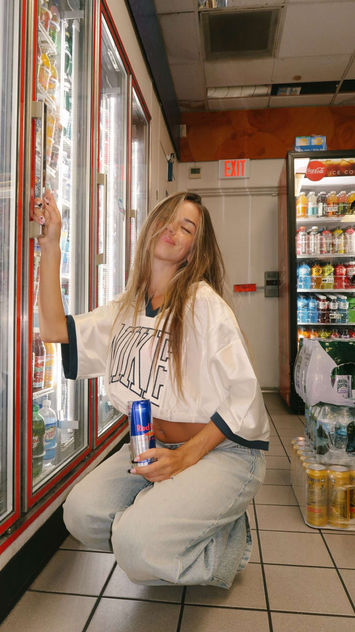 sadie.mckenna snapchat image archive image