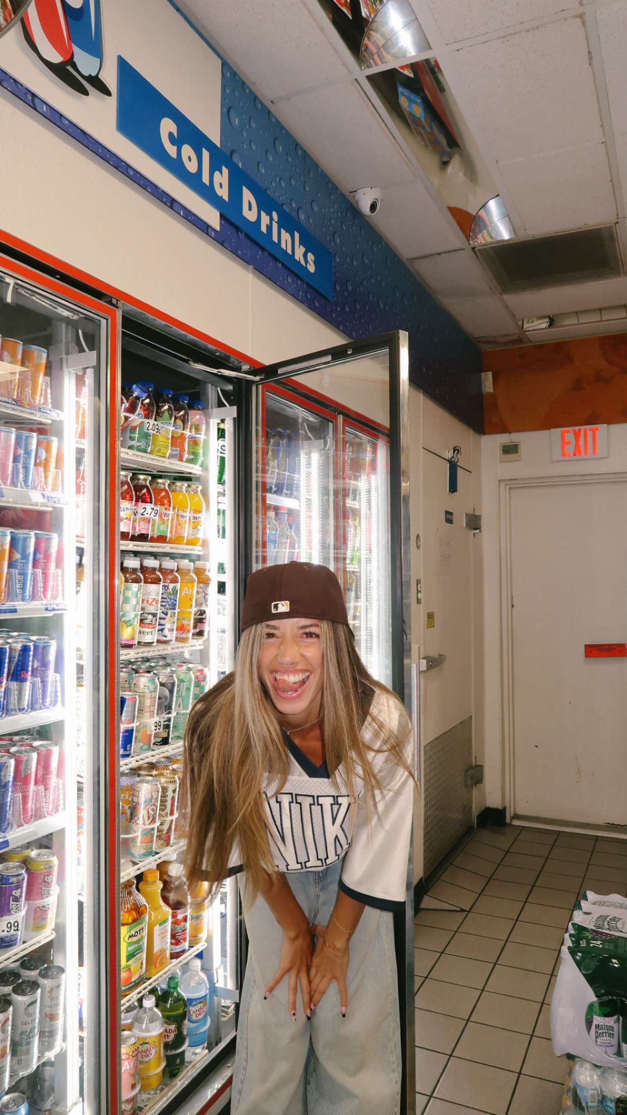 sadie.mckenna snapchat image archive image