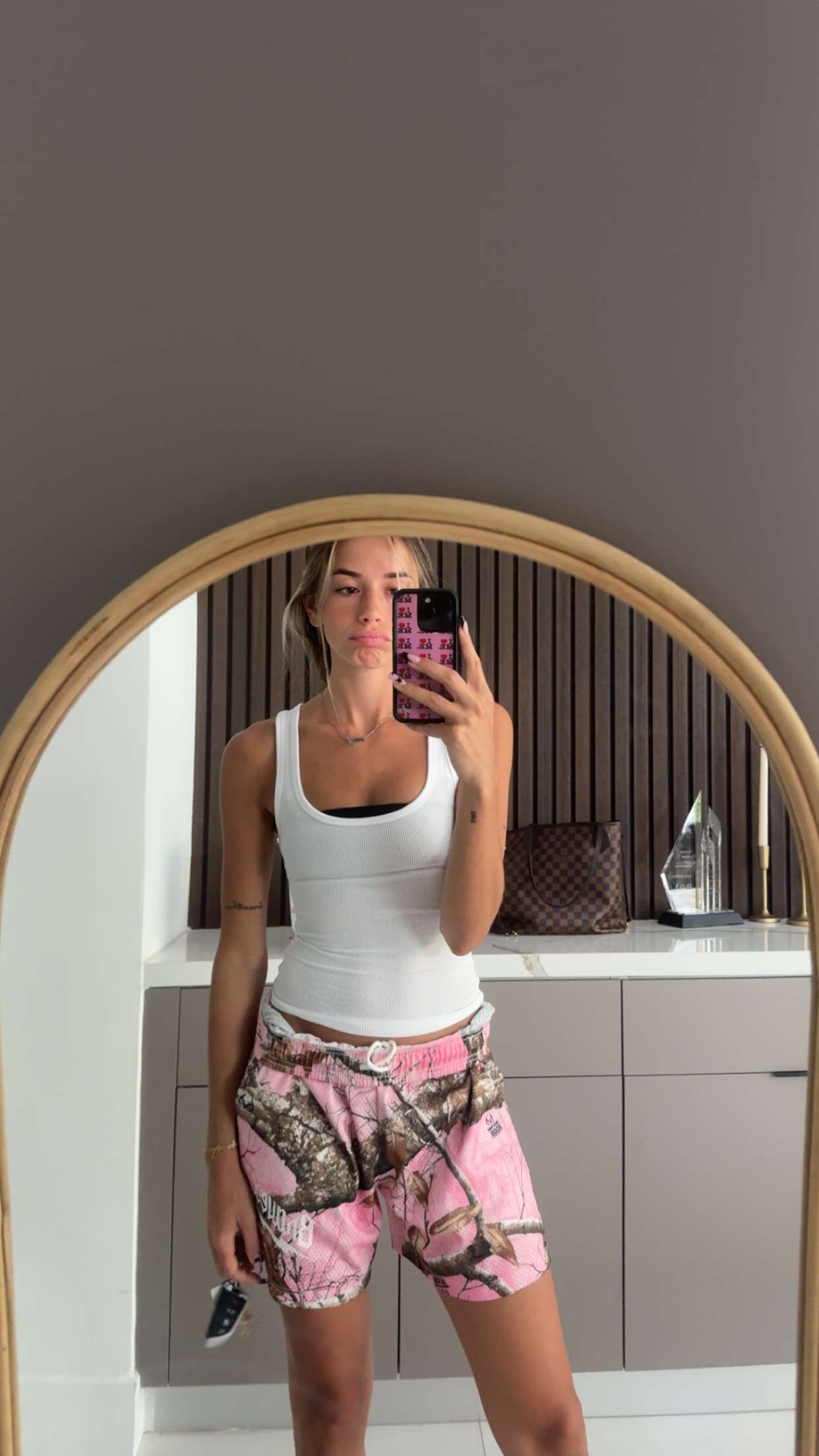 sadie.mckenna snapchat image archive image