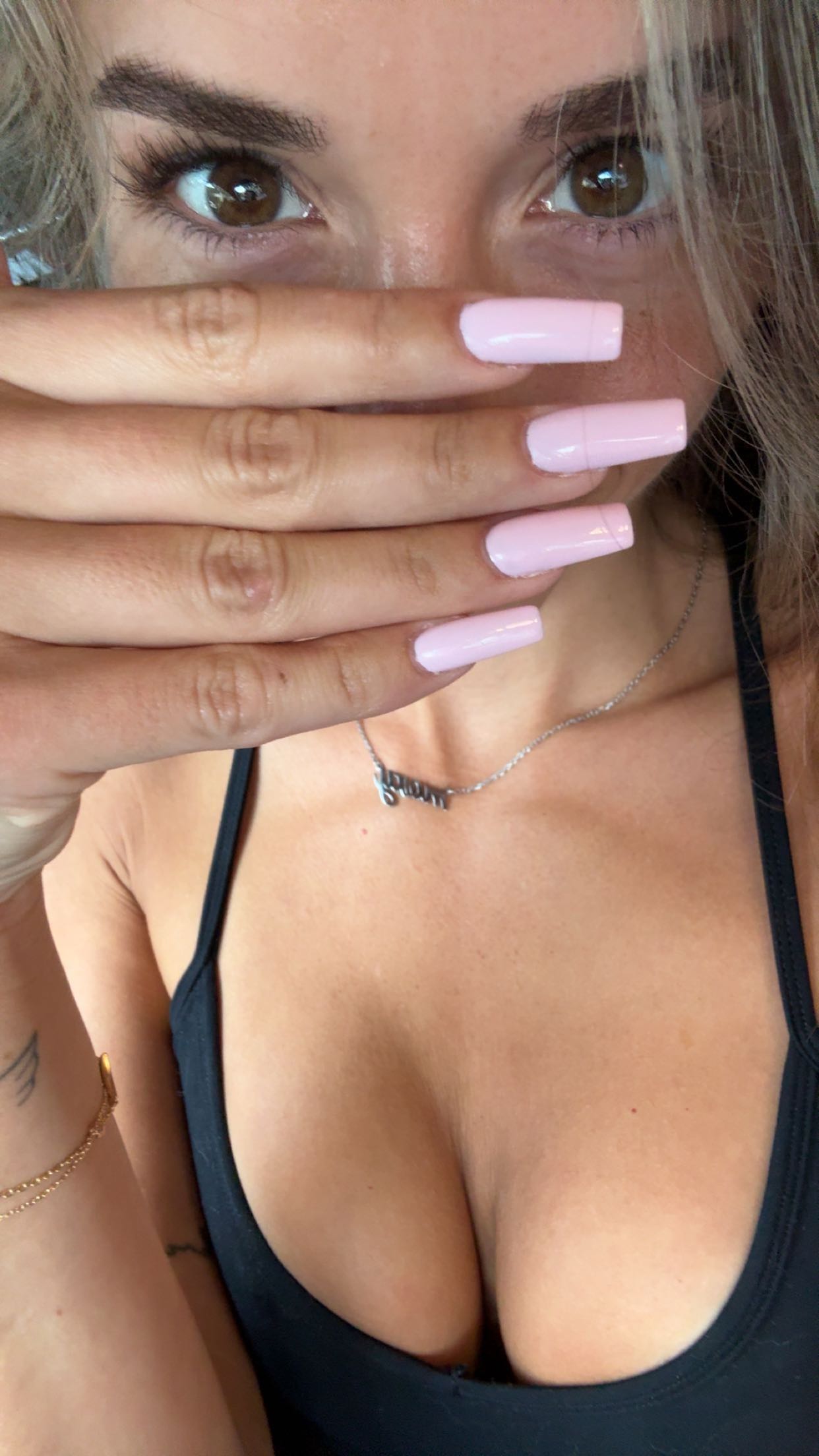 sadie.mckenna snapchat image archive image