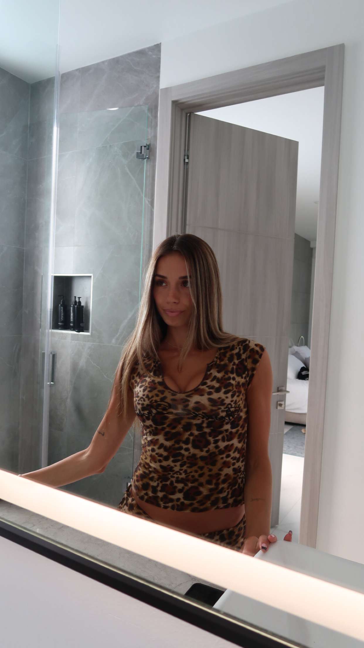 sadie.mckenna snapchat image archive image