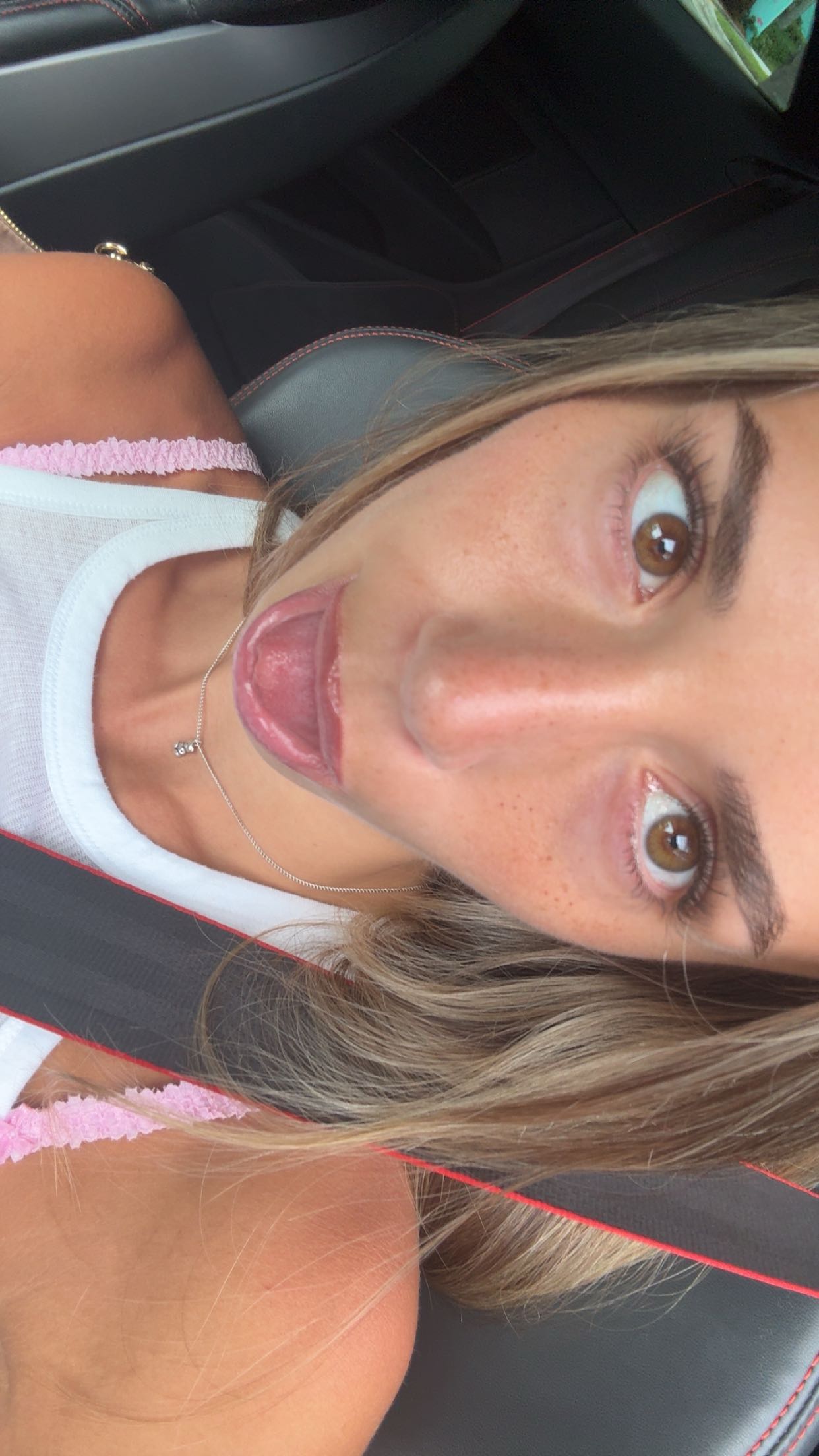 sadie.mckenna snapchat image archive image