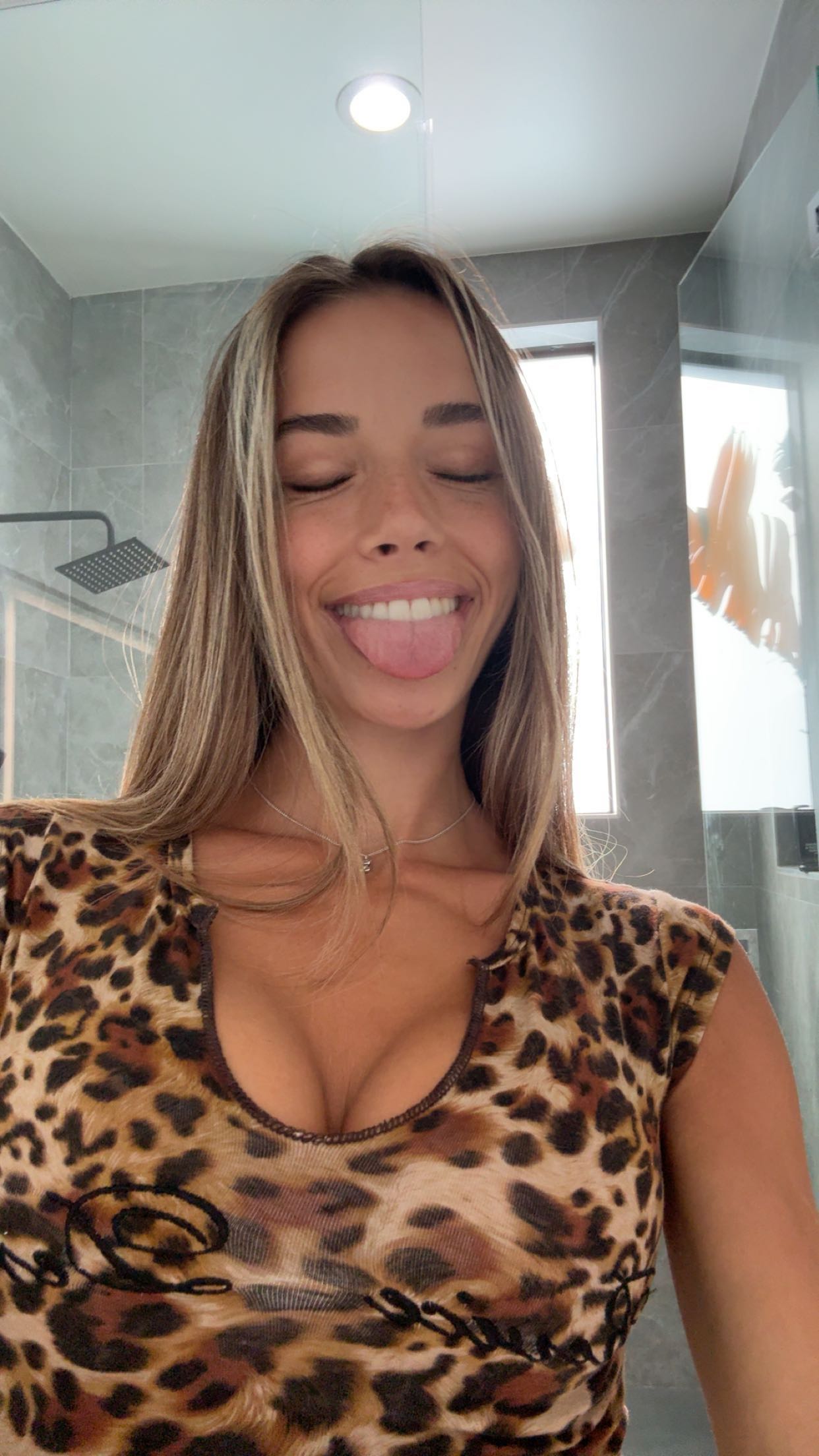 sadie.mckenna snapchat image archive image