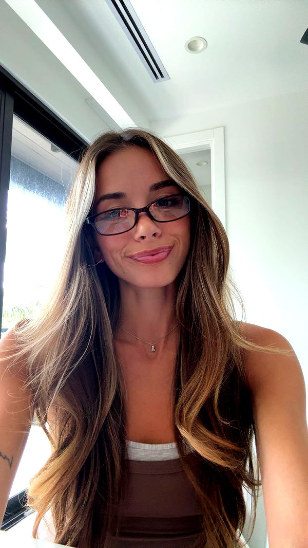 sadie.mckenna image ~ Altpins