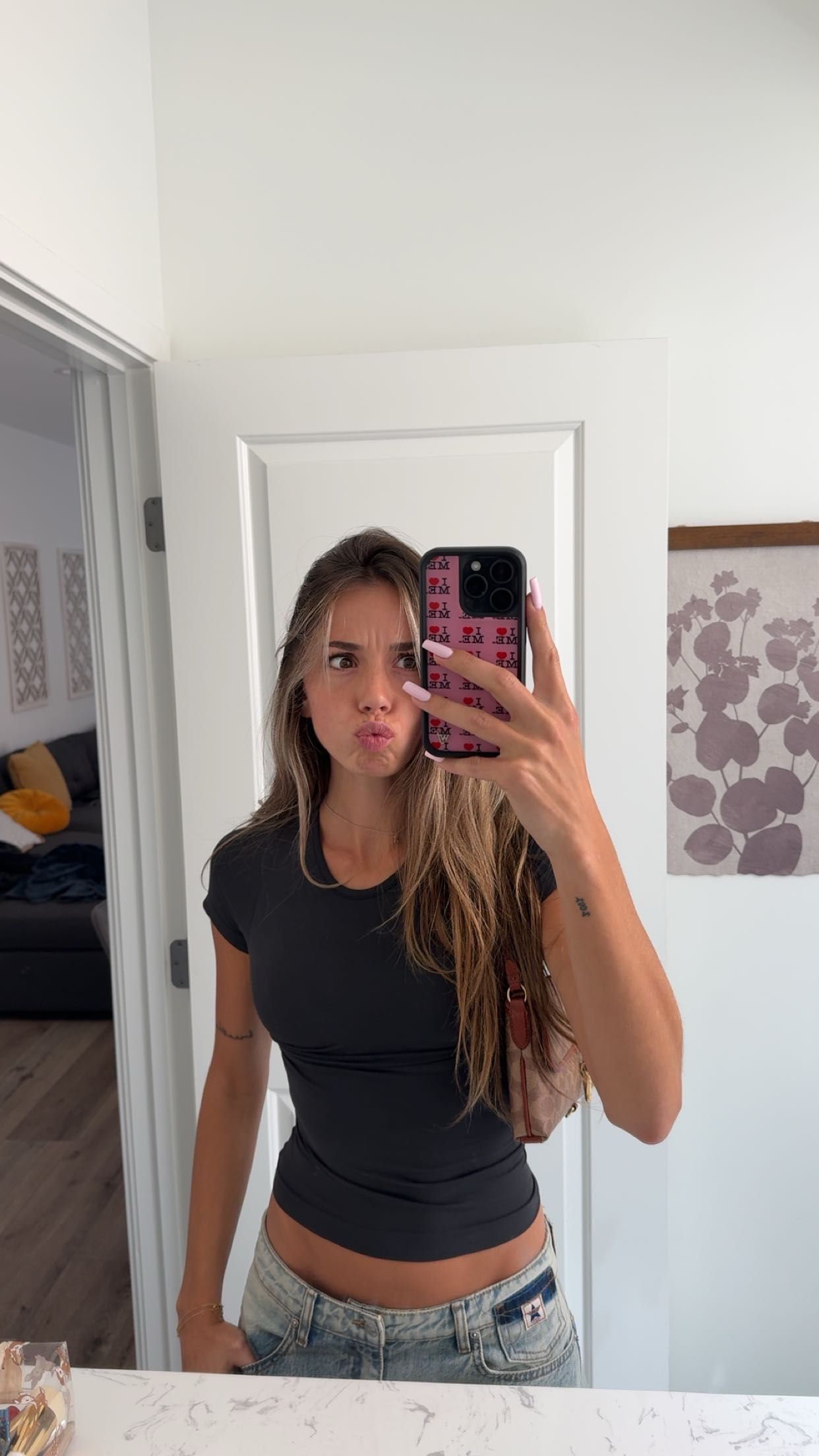 sadie.mckenna snapchat image archive image