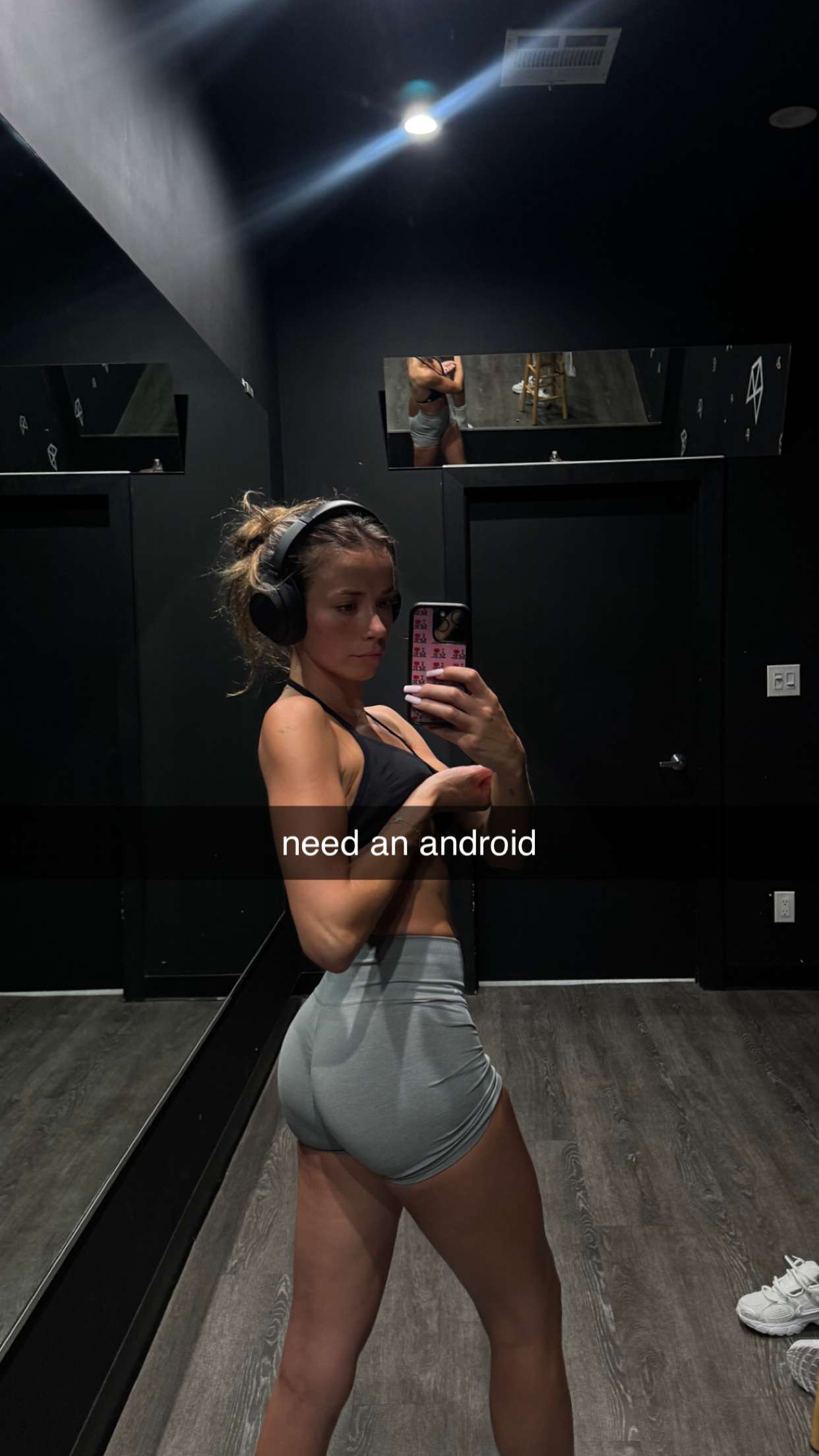 sadie.mckenna snapchat image archive image