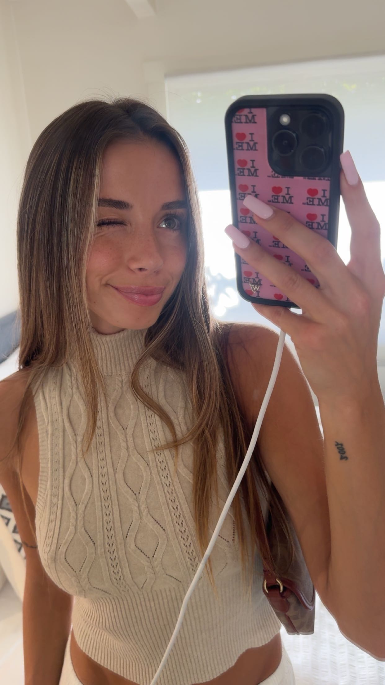 sadie.mckenna snapchat image archive image