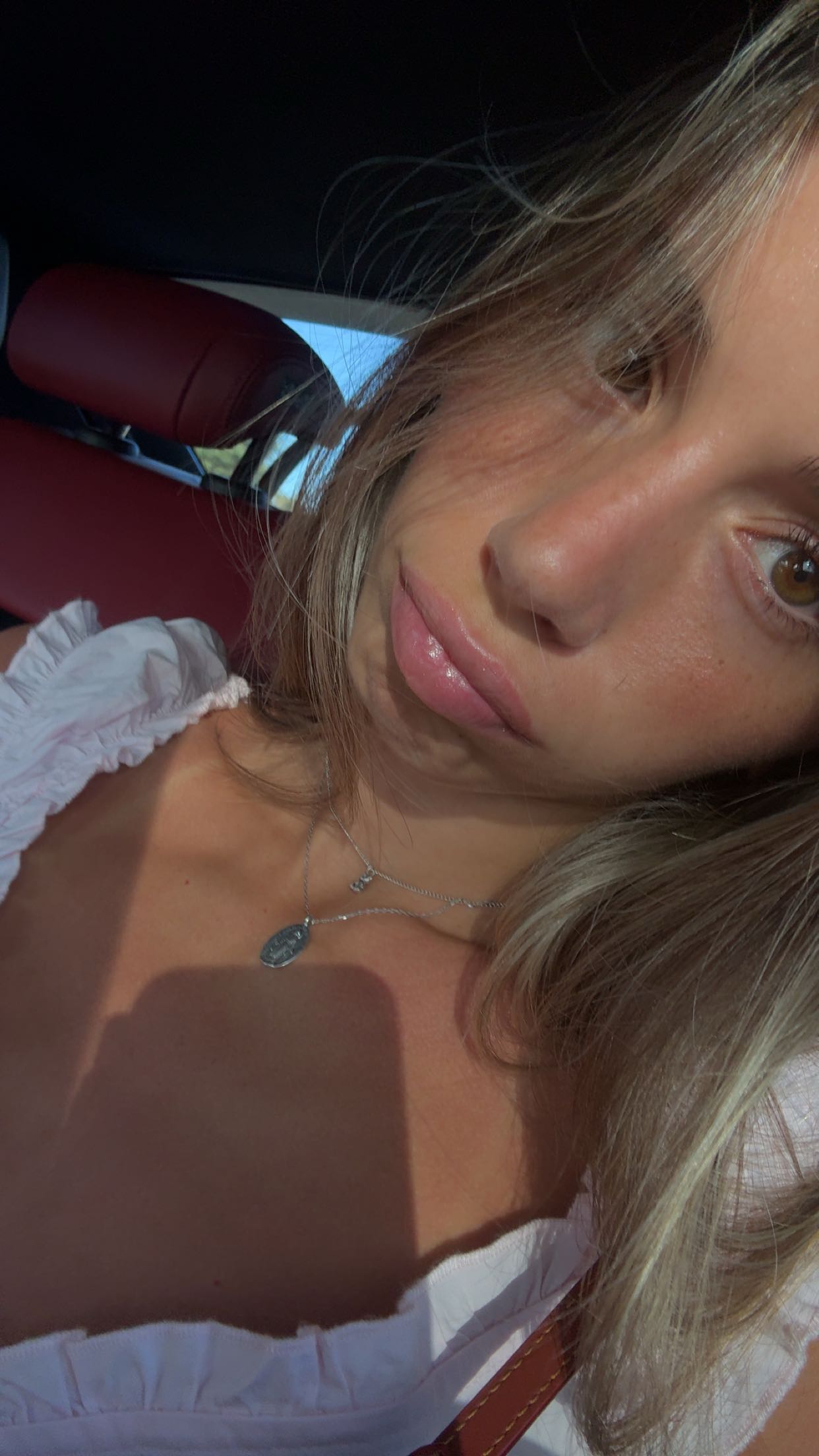 sadie.mckenna snapchat image archive image