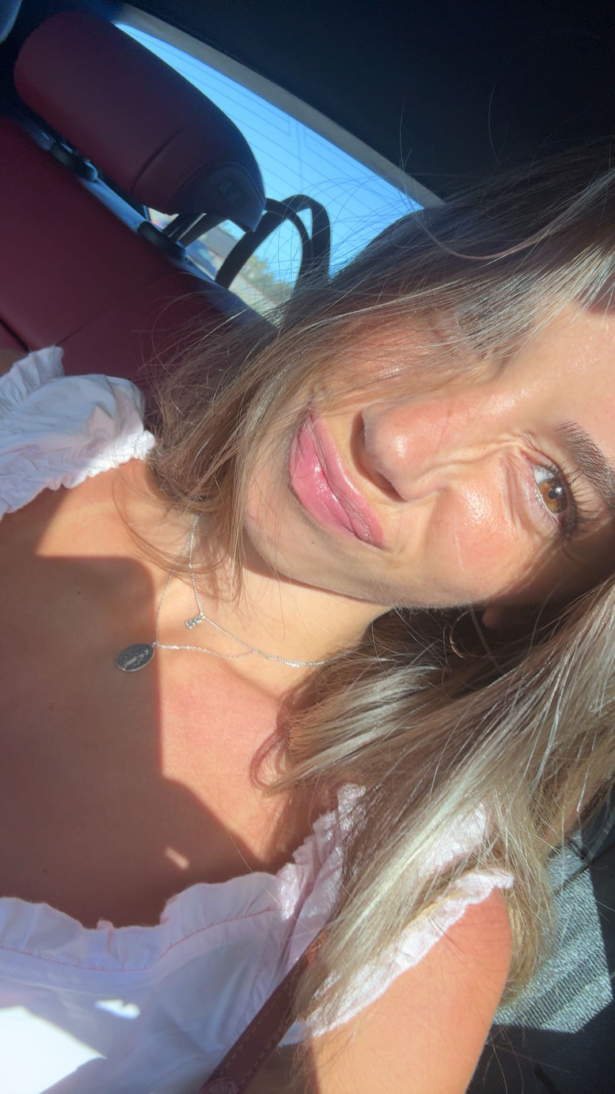 sadie.mckenna snapchat image archive image