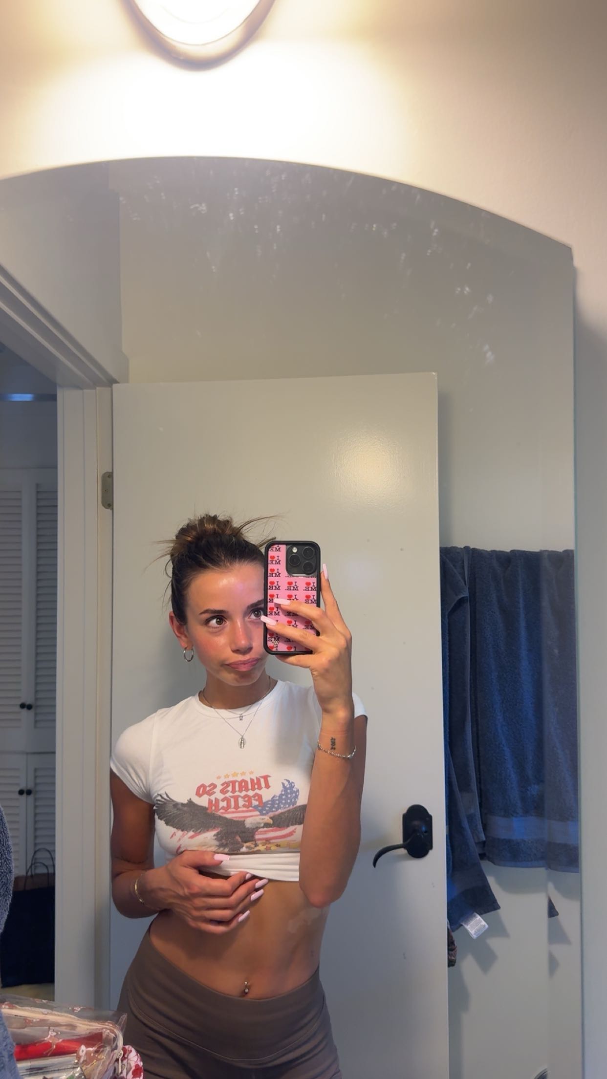 sadie.mckenna snapchat image archive image