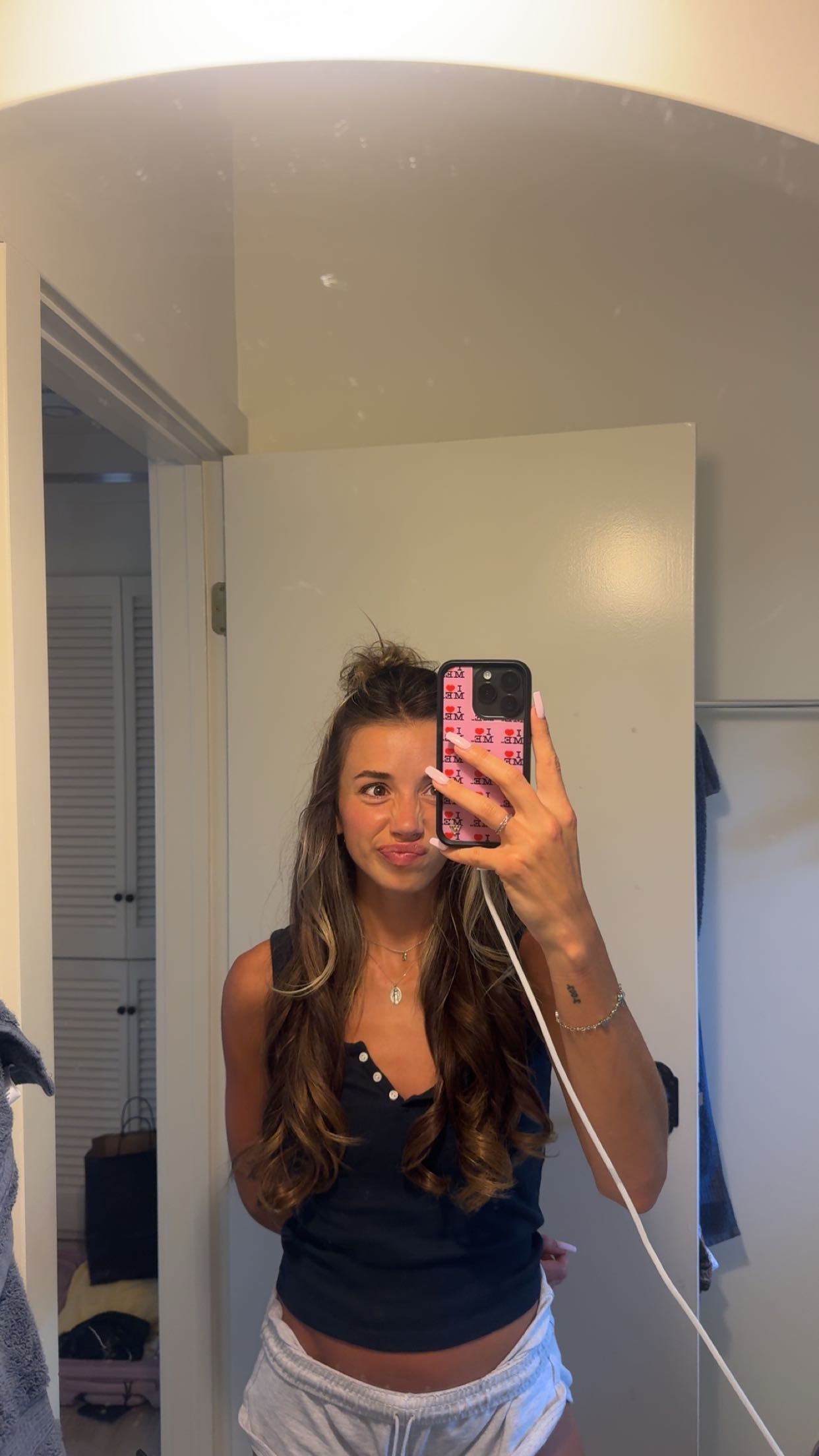 sadie.mckenna snapchat image archive image