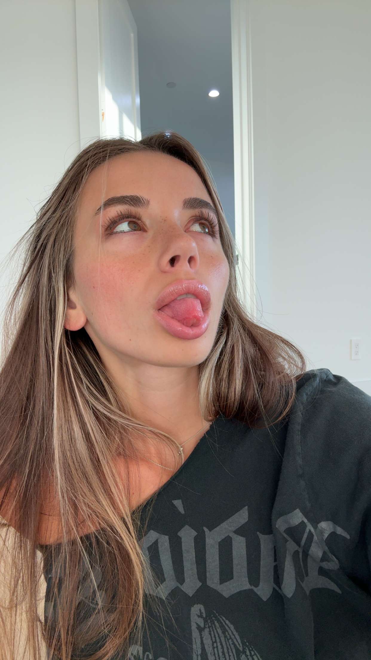 sadie.mckenna snapchat image archive image