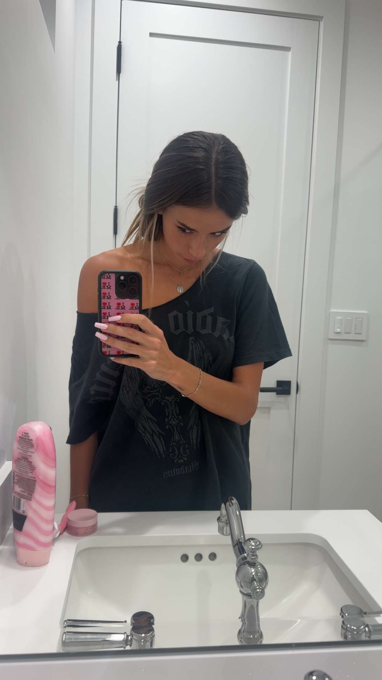 sadie.mckenna snapchat image archive image