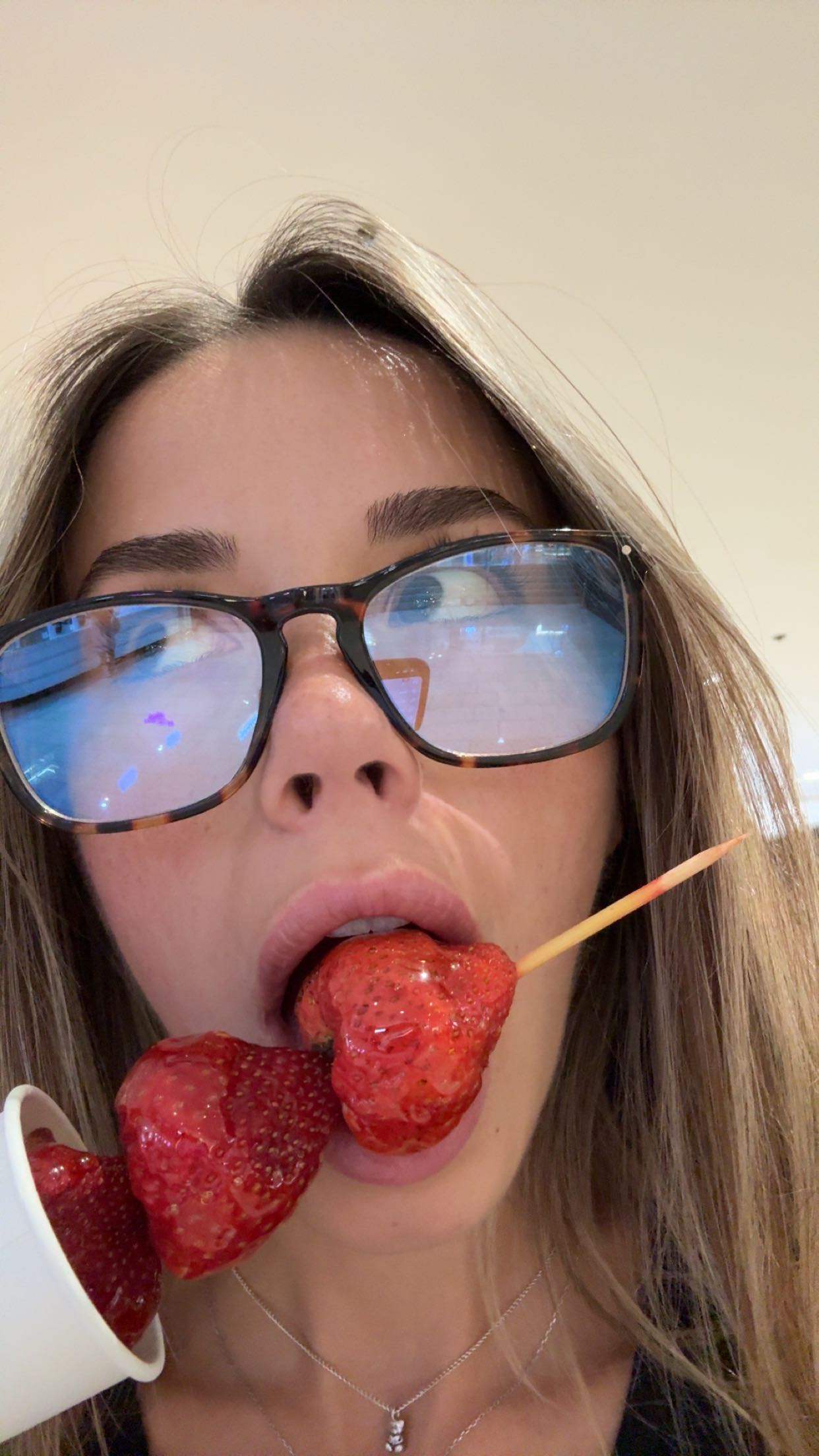 sadie.mckenna snapchat image archive image