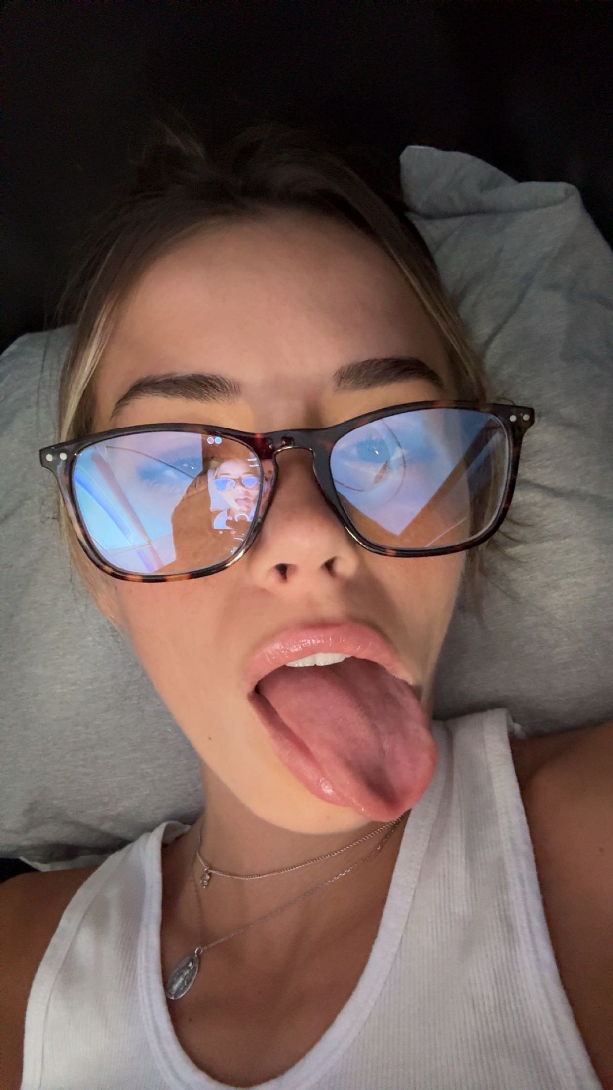 sadie.mckenna snapchat image archive image