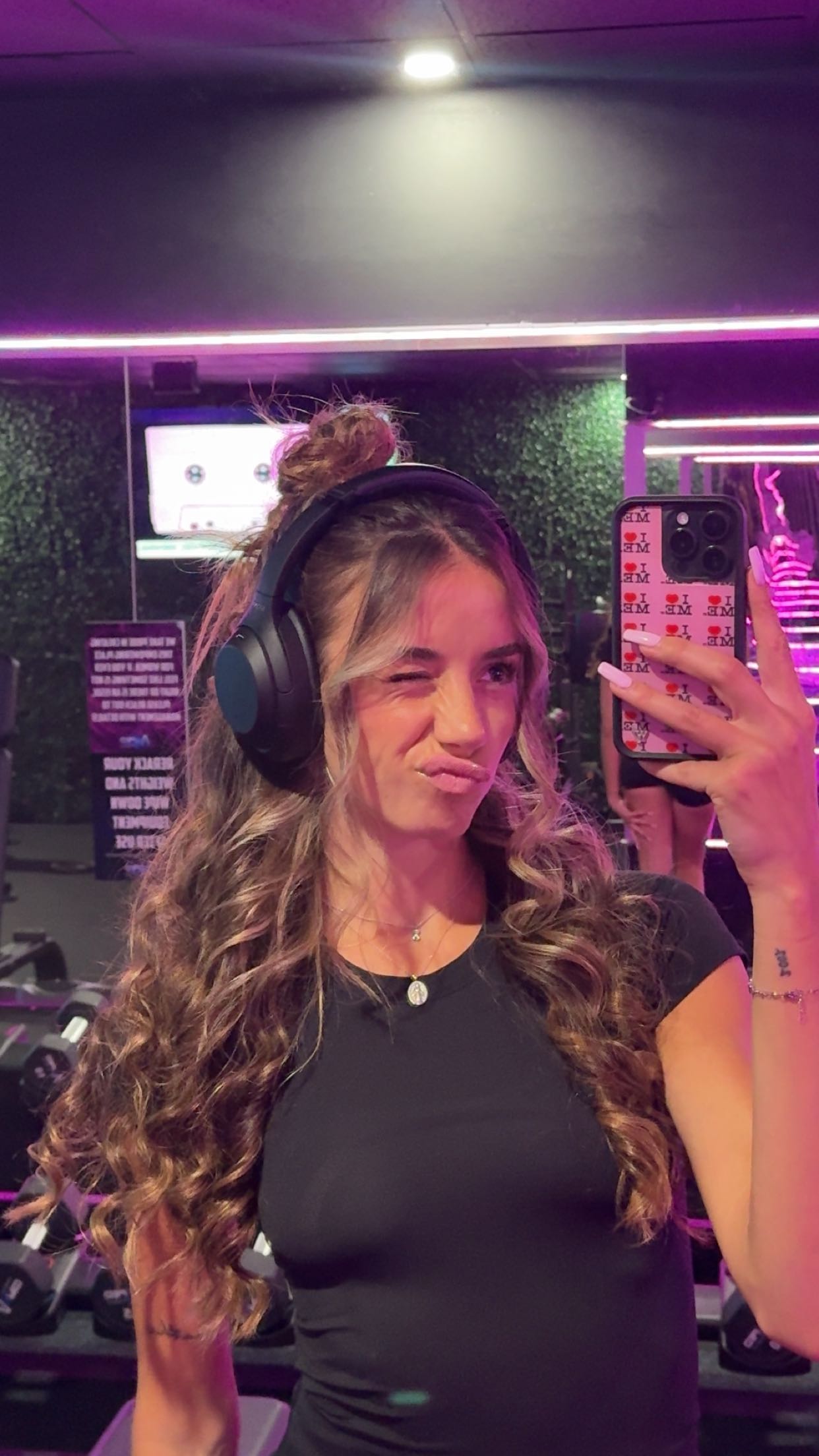 sadie.mckenna snapchat image archive image