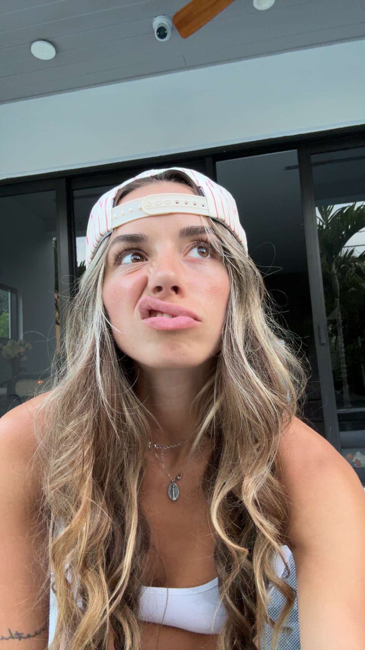 sadie.mckenna snapchat image archive image