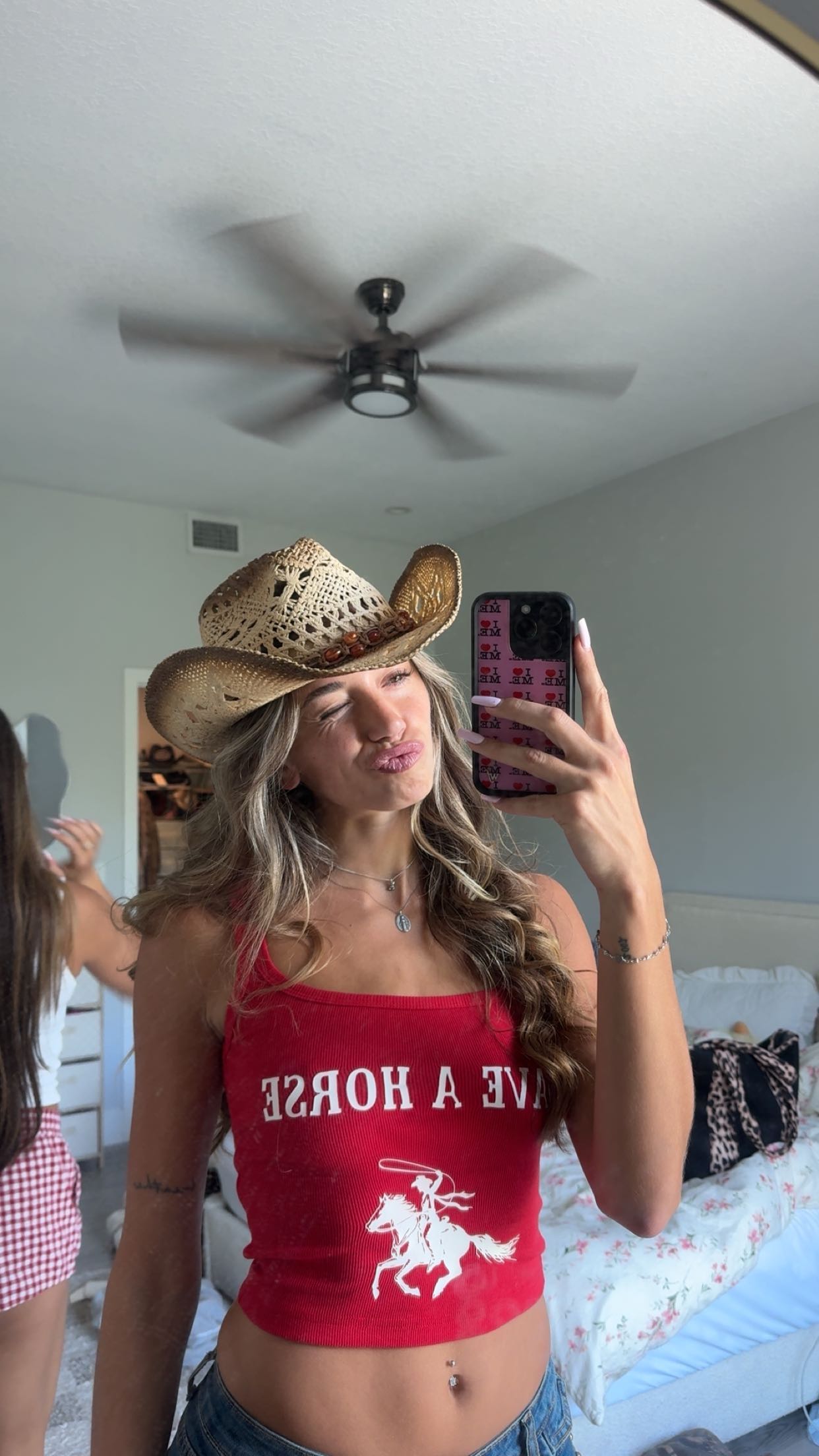 sadie.mckenna snapchat image archive image