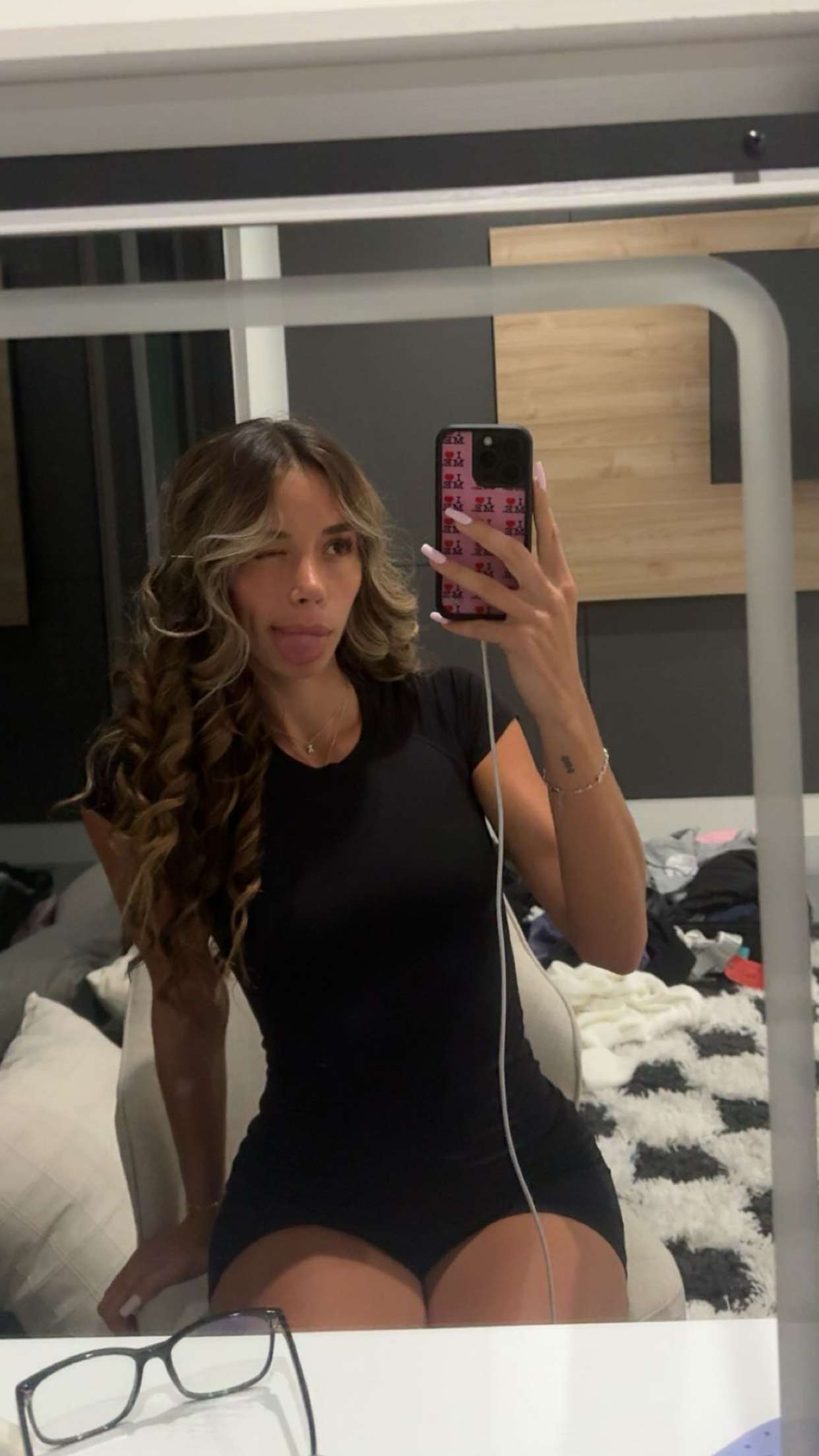 sadie.mckenna snapchat image archive image