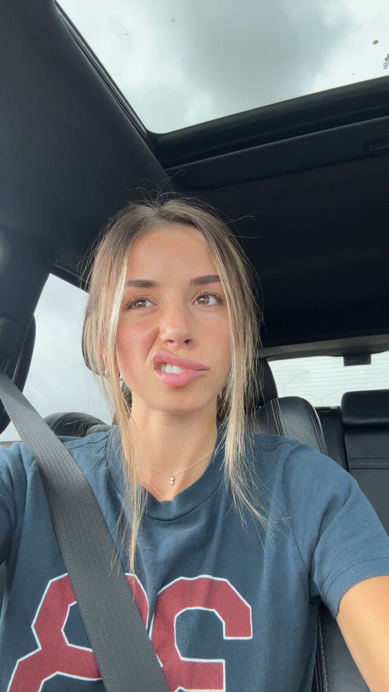 sadie.mckenna snapchat image archive image