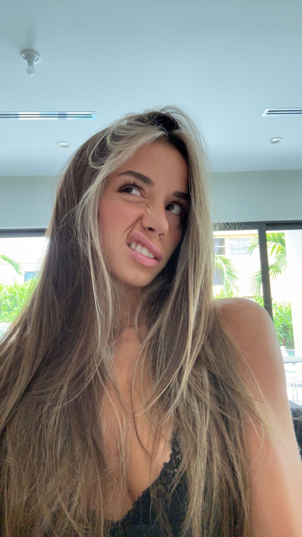 sadie.mckenna snapchat image archive image